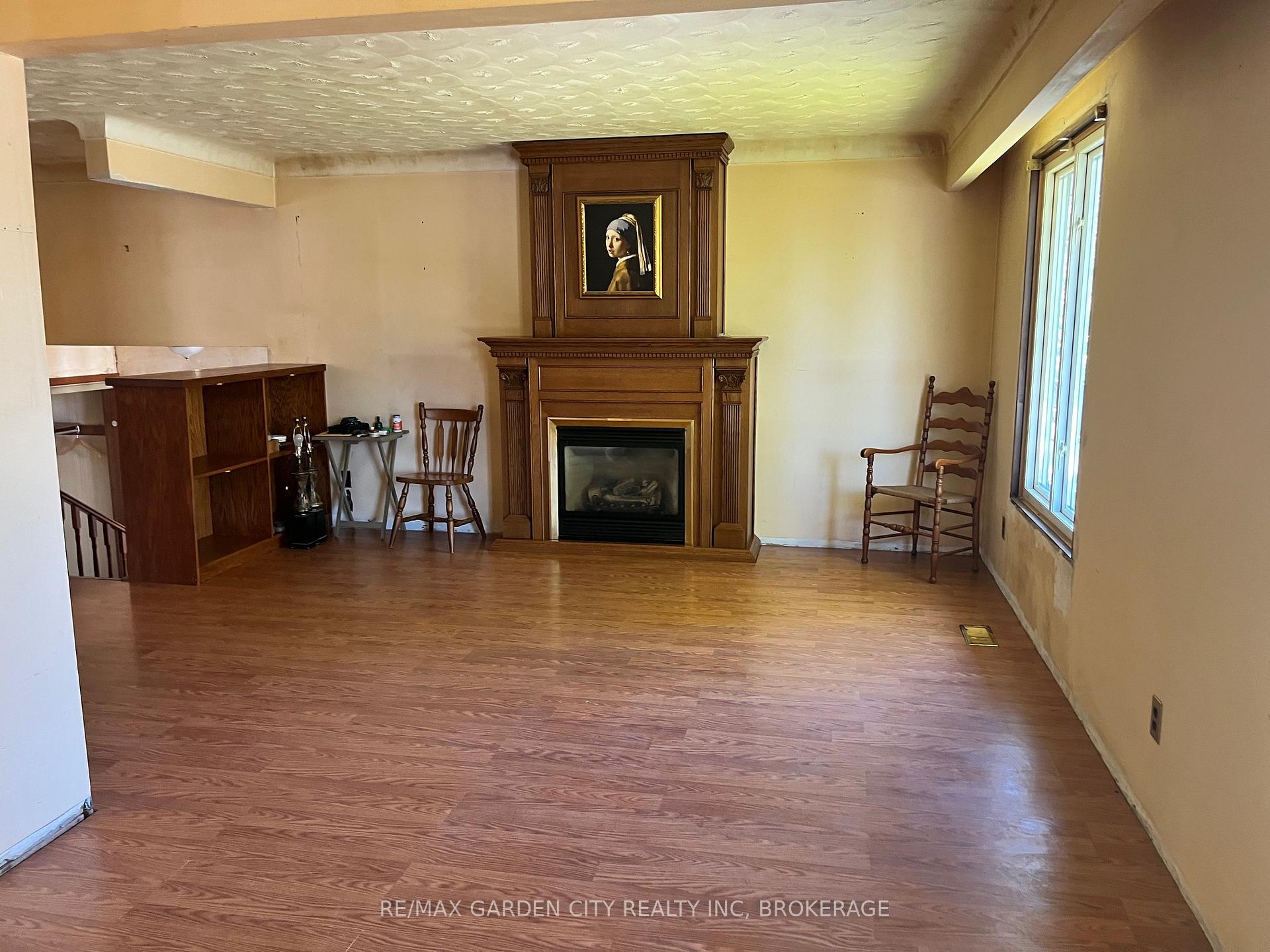 Photo 7 of 80 Royal Oak Drive, St. Catharines, Martindale Pond — HOMEH