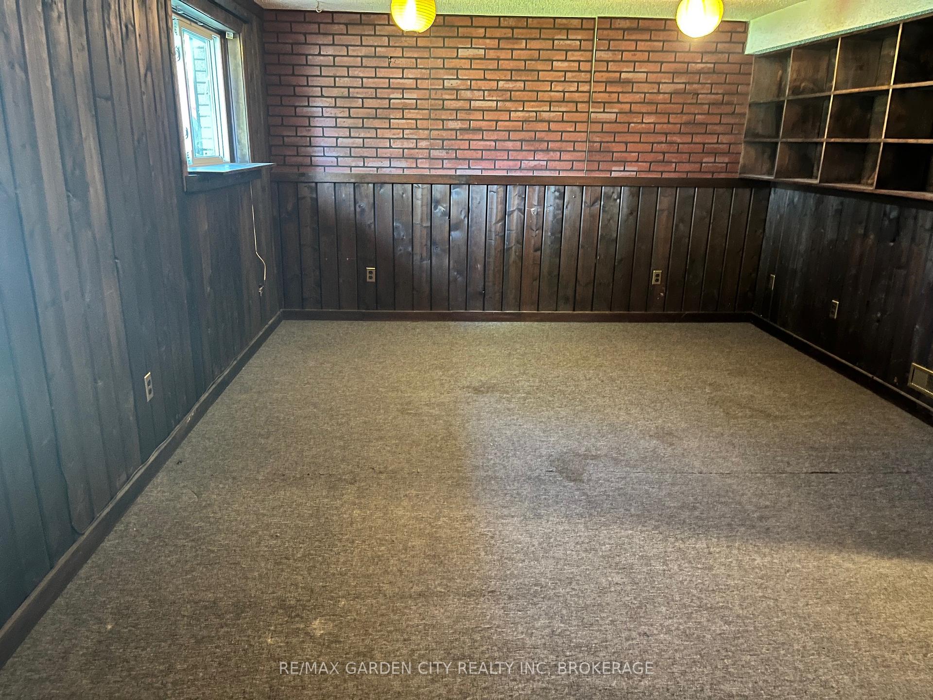 Photo 11 of 80 Royal Oak Drive, St. Catharines, Martindale Pond — HOMEH