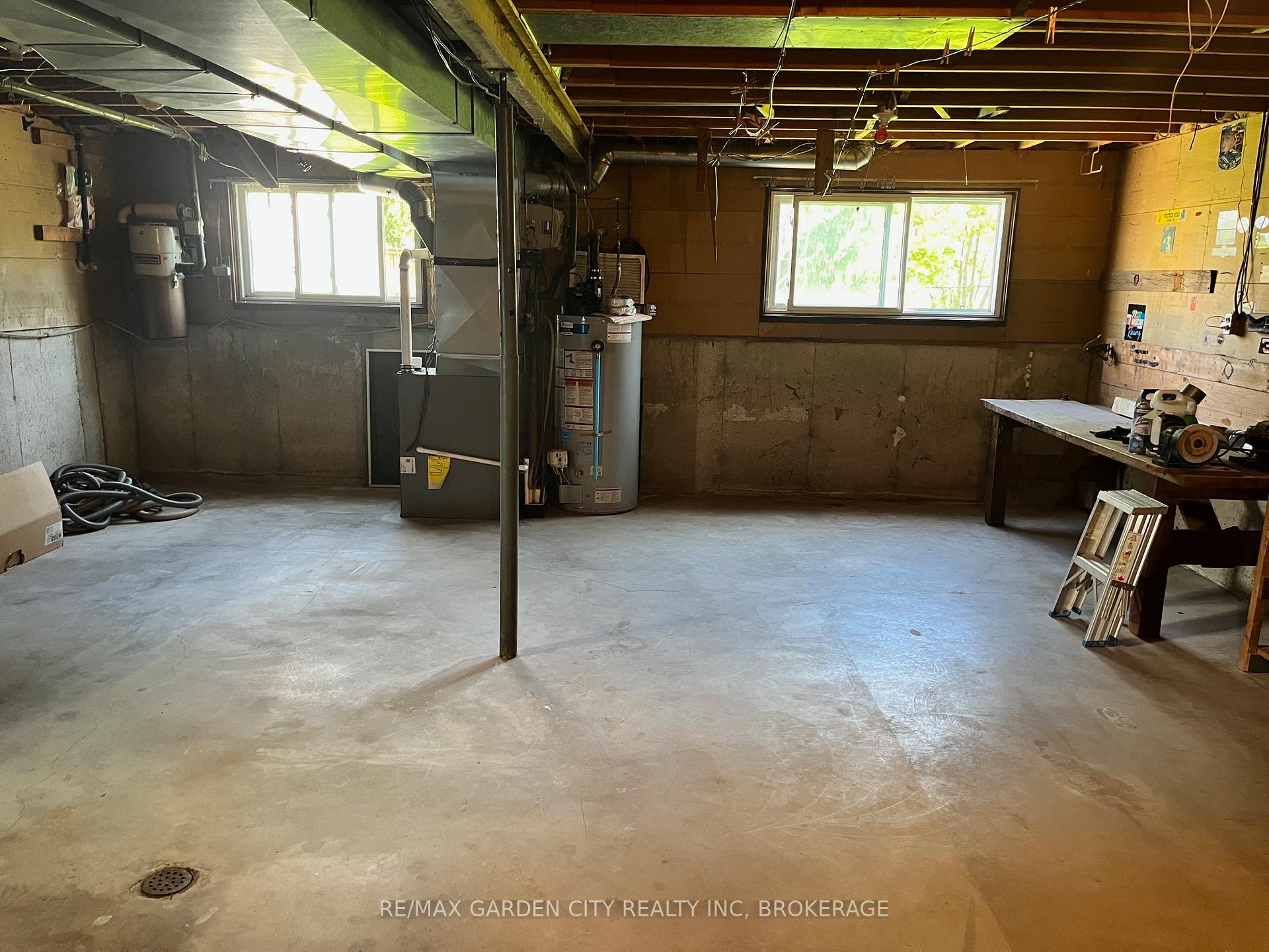 Photo 12 of 80 Royal Oak Drive, St. Catharines, Martindale Pond — HOMEH
