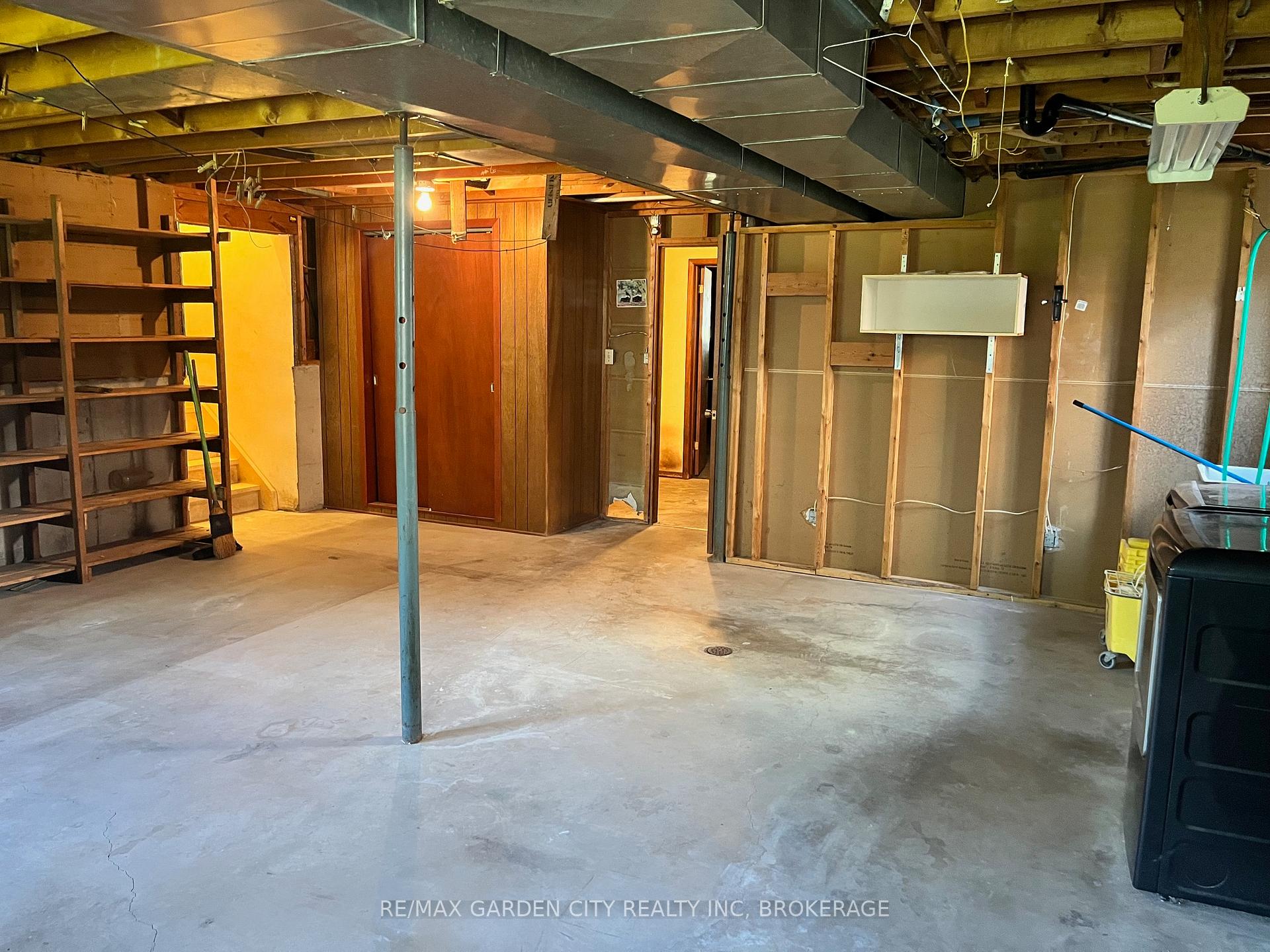 Photo 13 of 80 Royal Oak Drive, St. Catharines, Martindale Pond — HOMEH