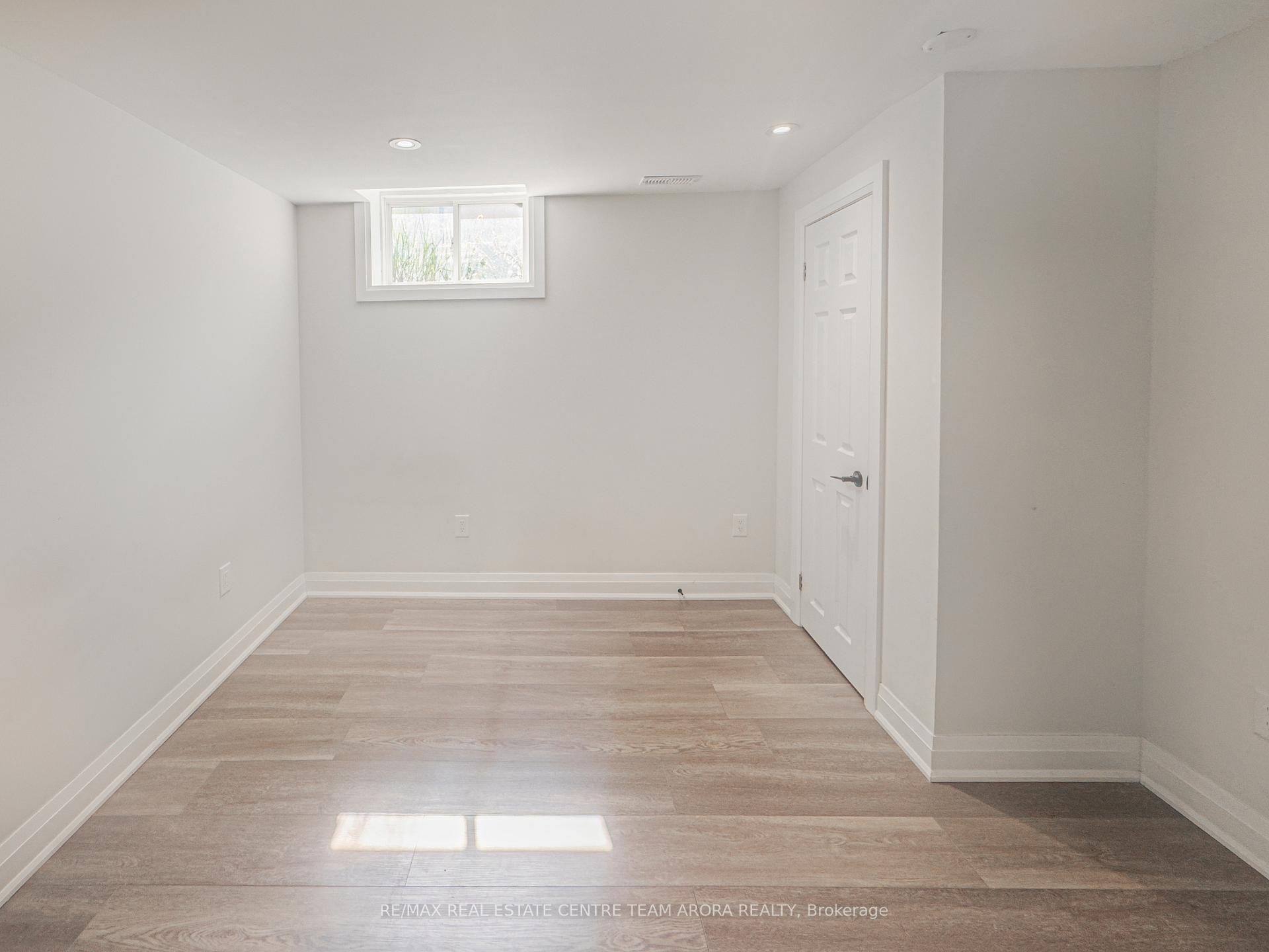 Photo 4 of Unit #Bsmt, 16 Beresford Crescent, Brampton, Bram East — HOMEH