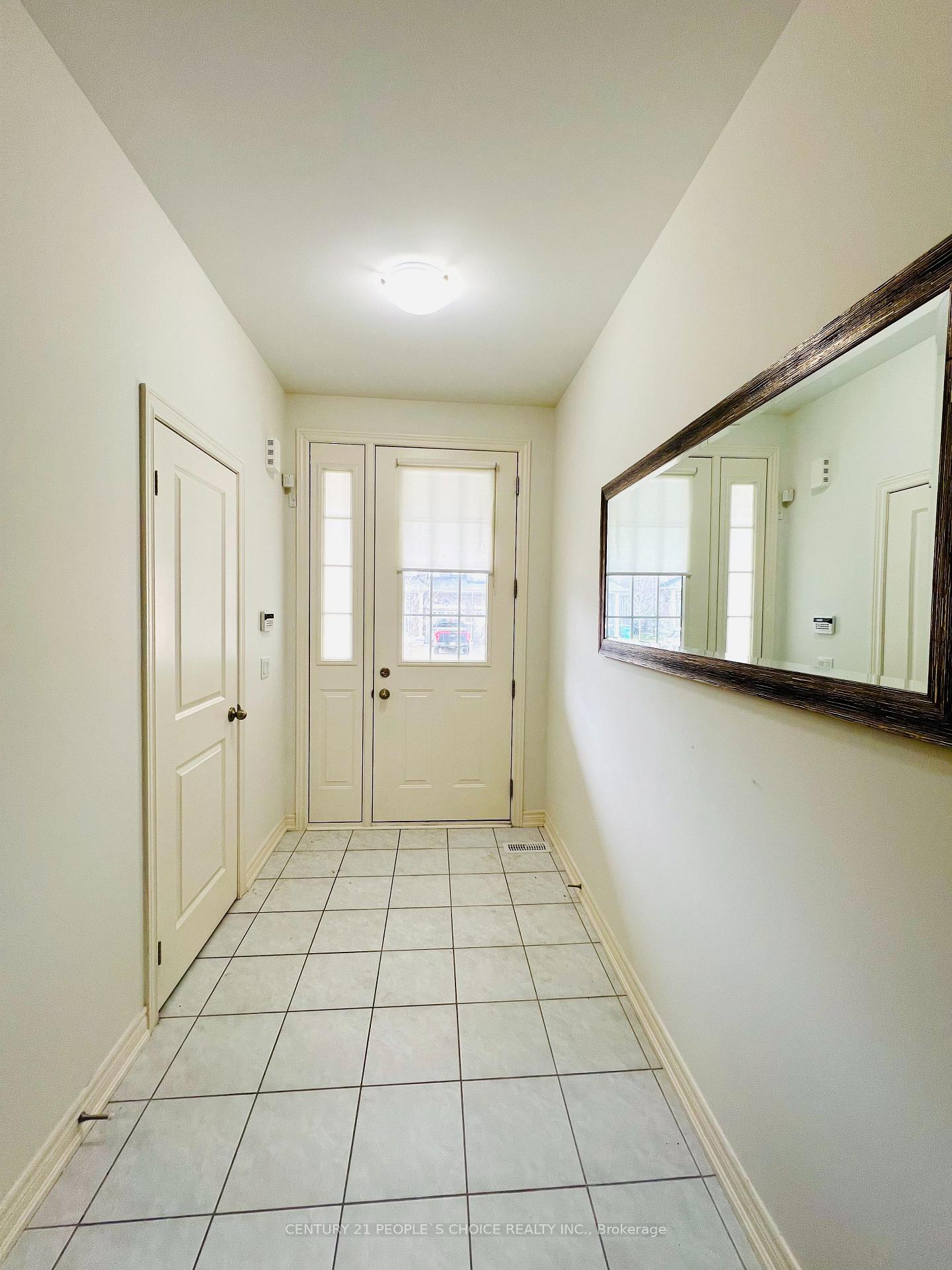 Photo 4 of 26 Benhurst Crescent, Brampton, Northwest Brampton — HOMEH