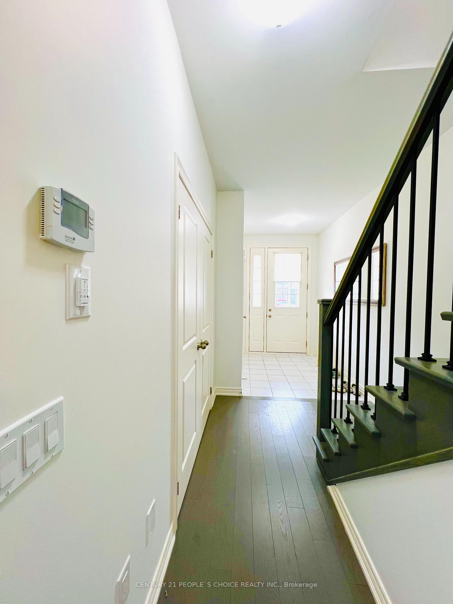 Photo 5 of 26 Benhurst Crescent, Brampton, Northwest Brampton — HOMEH