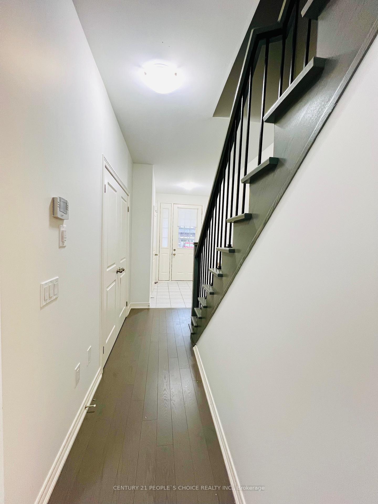 Photo 6 of 26 Benhurst Crescent, Brampton, Northwest Brampton — HOMEH