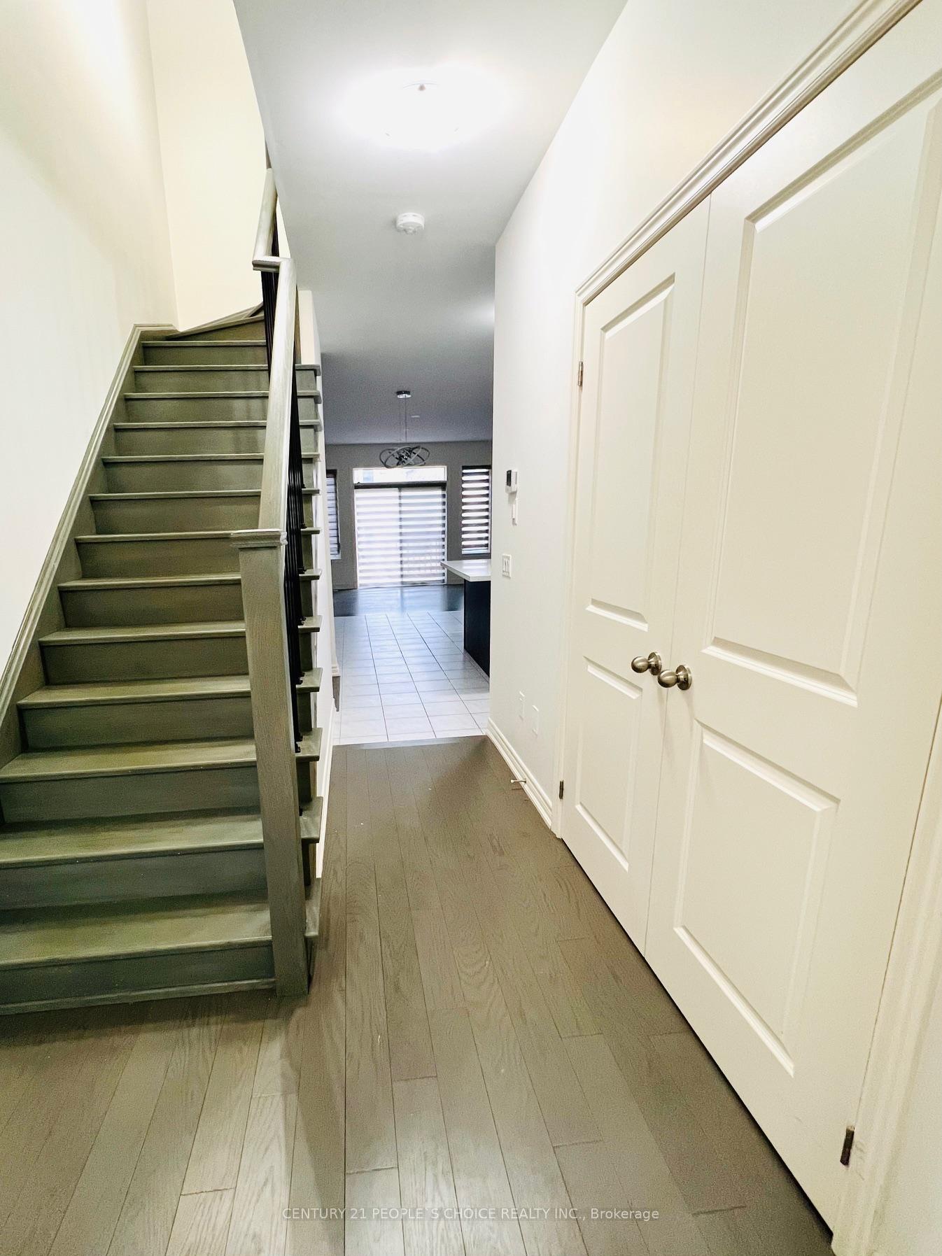 Photo 8 of 26 Benhurst Crescent, Brampton, Northwest Brampton — HOMEH
