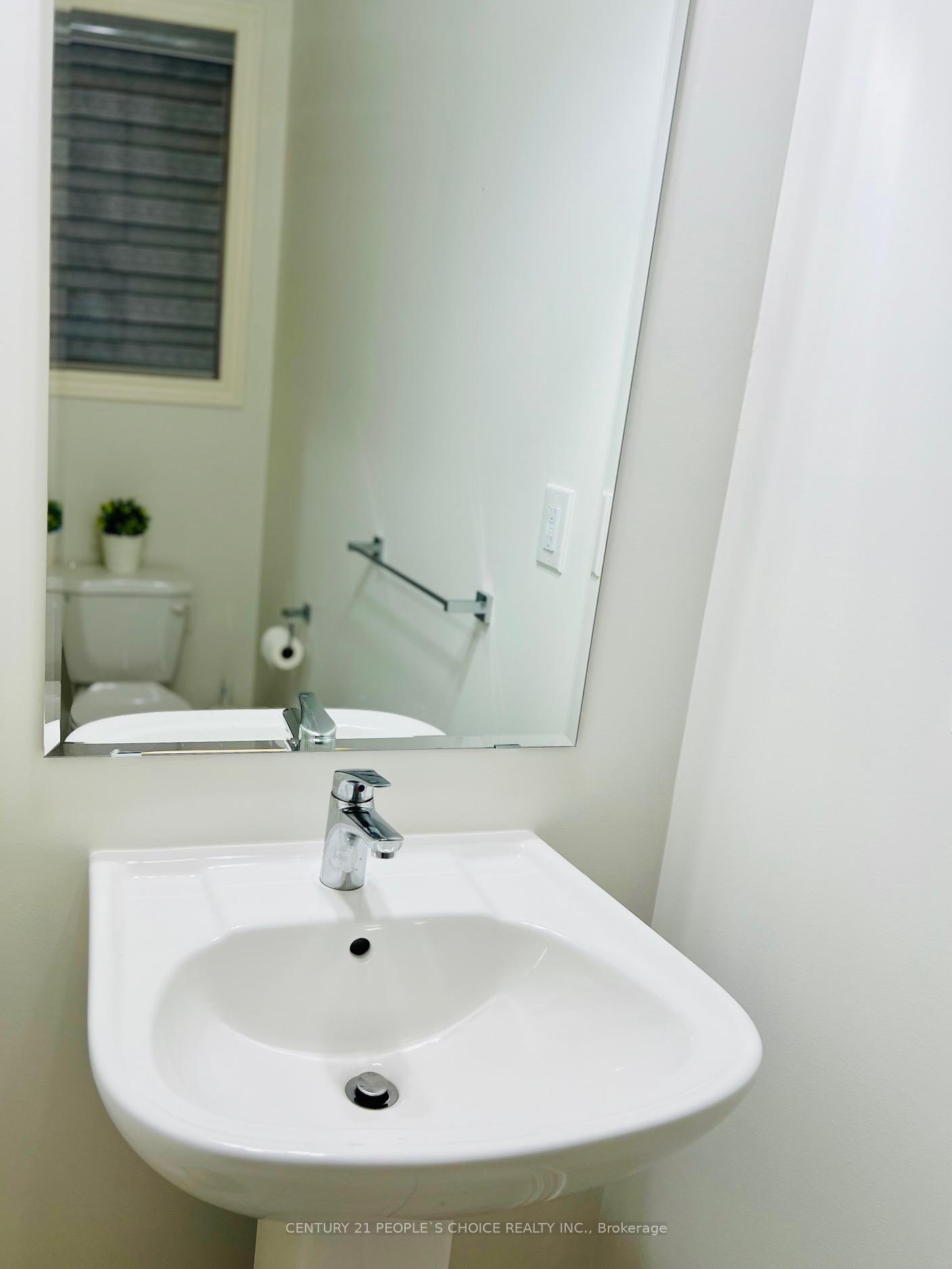 Photo 10 of 26 Benhurst Crescent, Brampton, Northwest Brampton — HOMEH