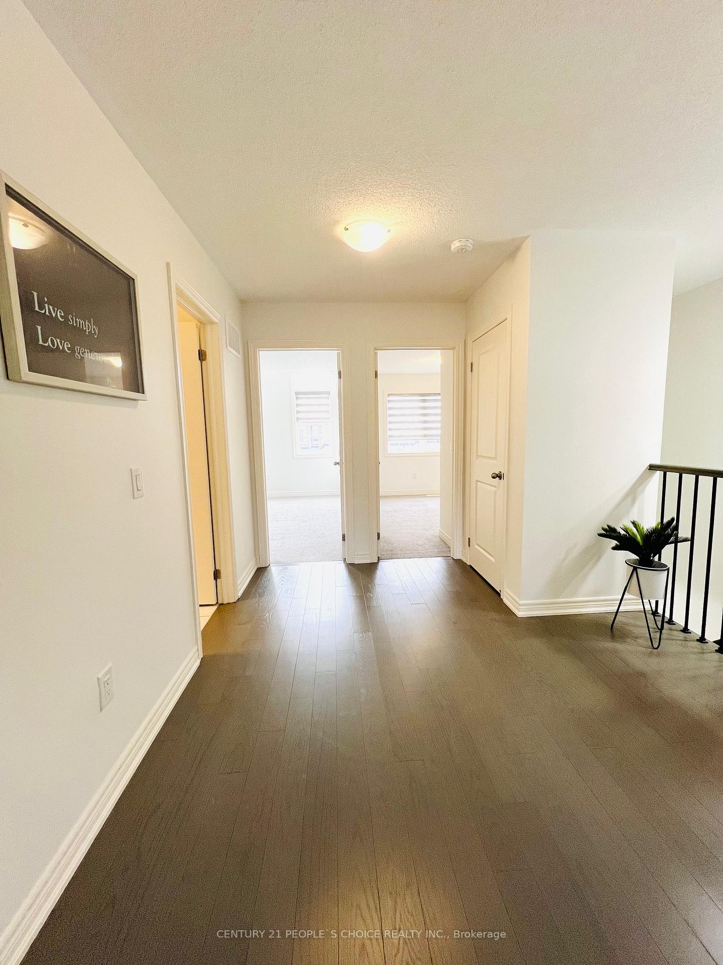 Photo 15 of 26 Benhurst Crescent, Brampton, Northwest Brampton — HOMEH