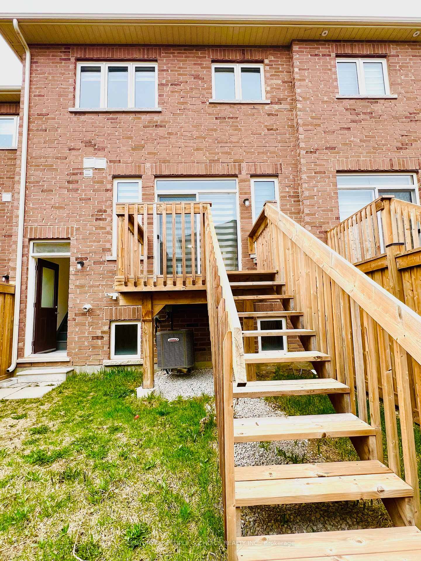Photo 41 of 26 Benhurst Crescent, Brampton, Northwest Brampton — HOMEH