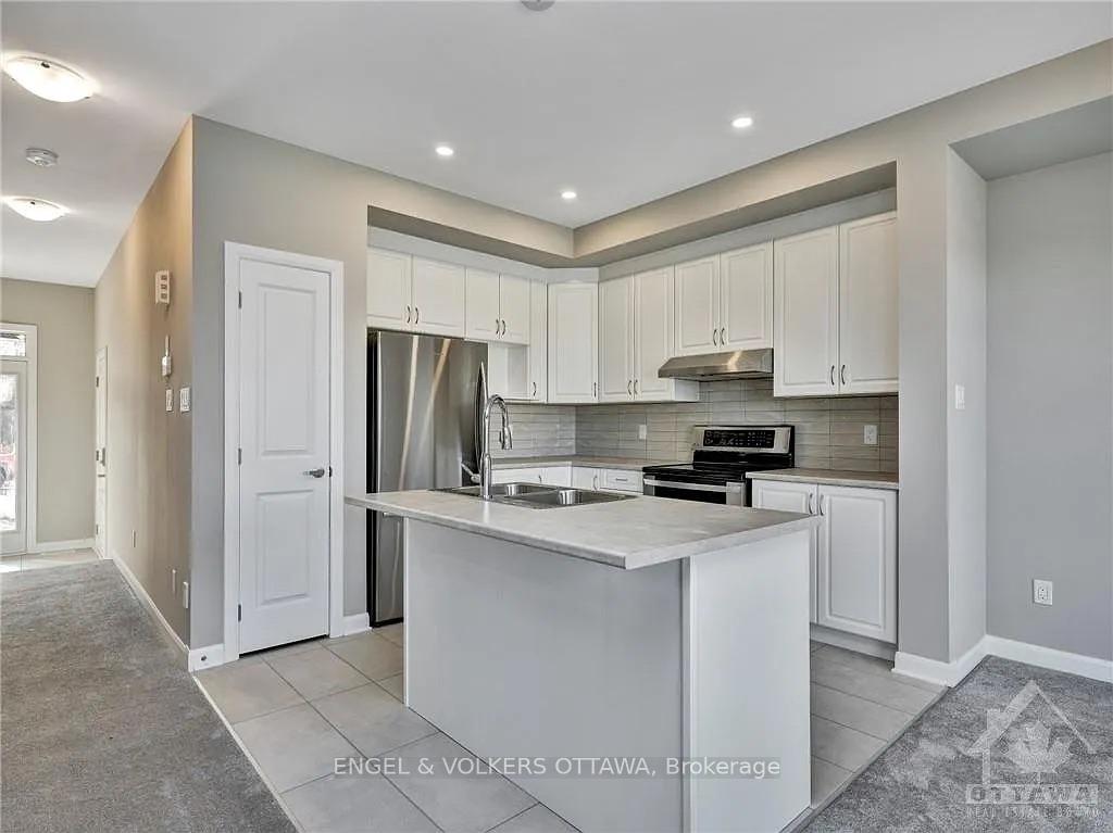 Photo 5 of 125 Bending Way, Ottawa, Barrhaven - Hearts Desire — HOMEH