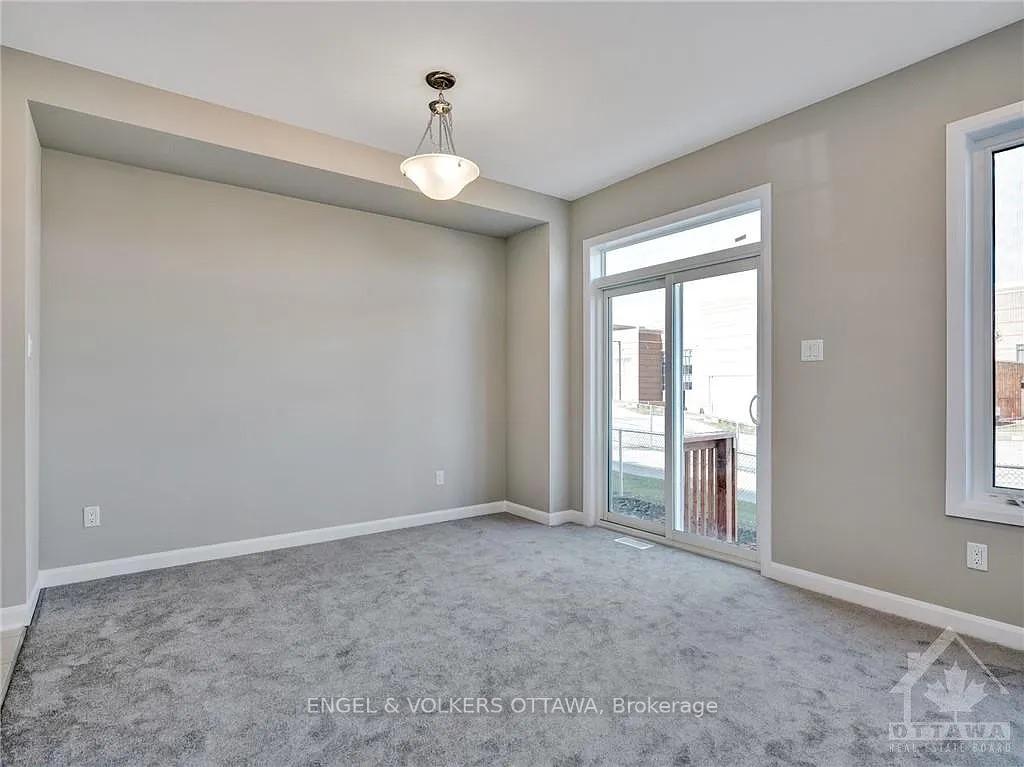Photo 6 of 125 Bending Way, Ottawa, Barrhaven - Hearts Desire — HOMEH