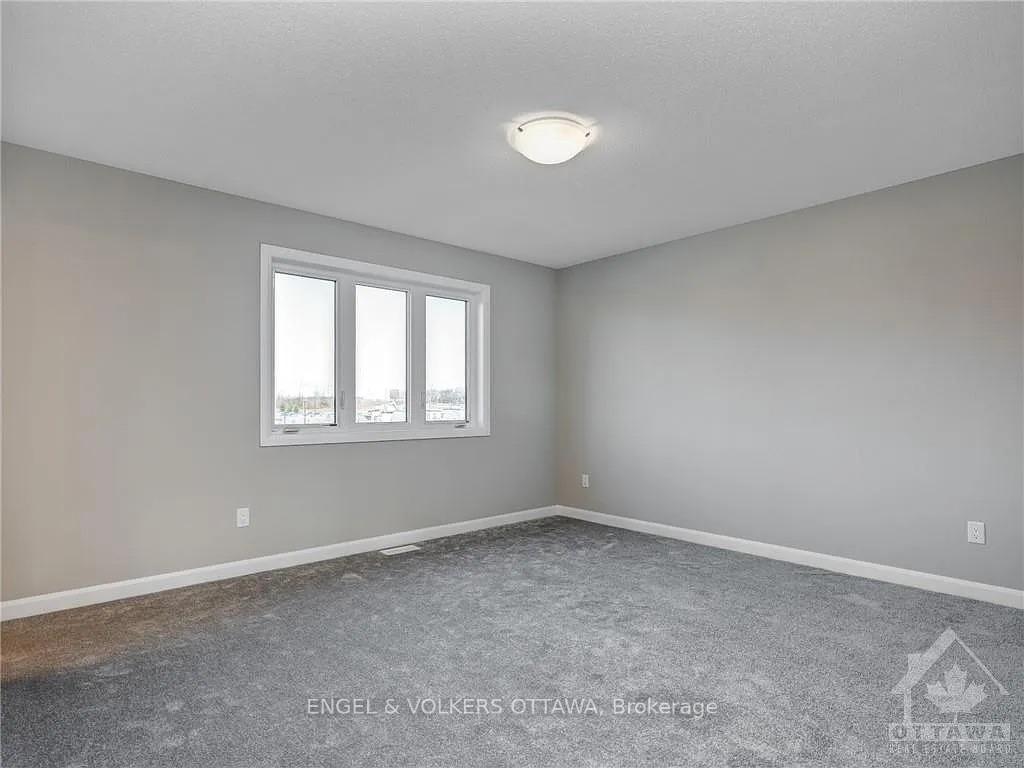Photo 23 of 125 Bending Way, Ottawa, Barrhaven - Hearts Desire — HOMEH