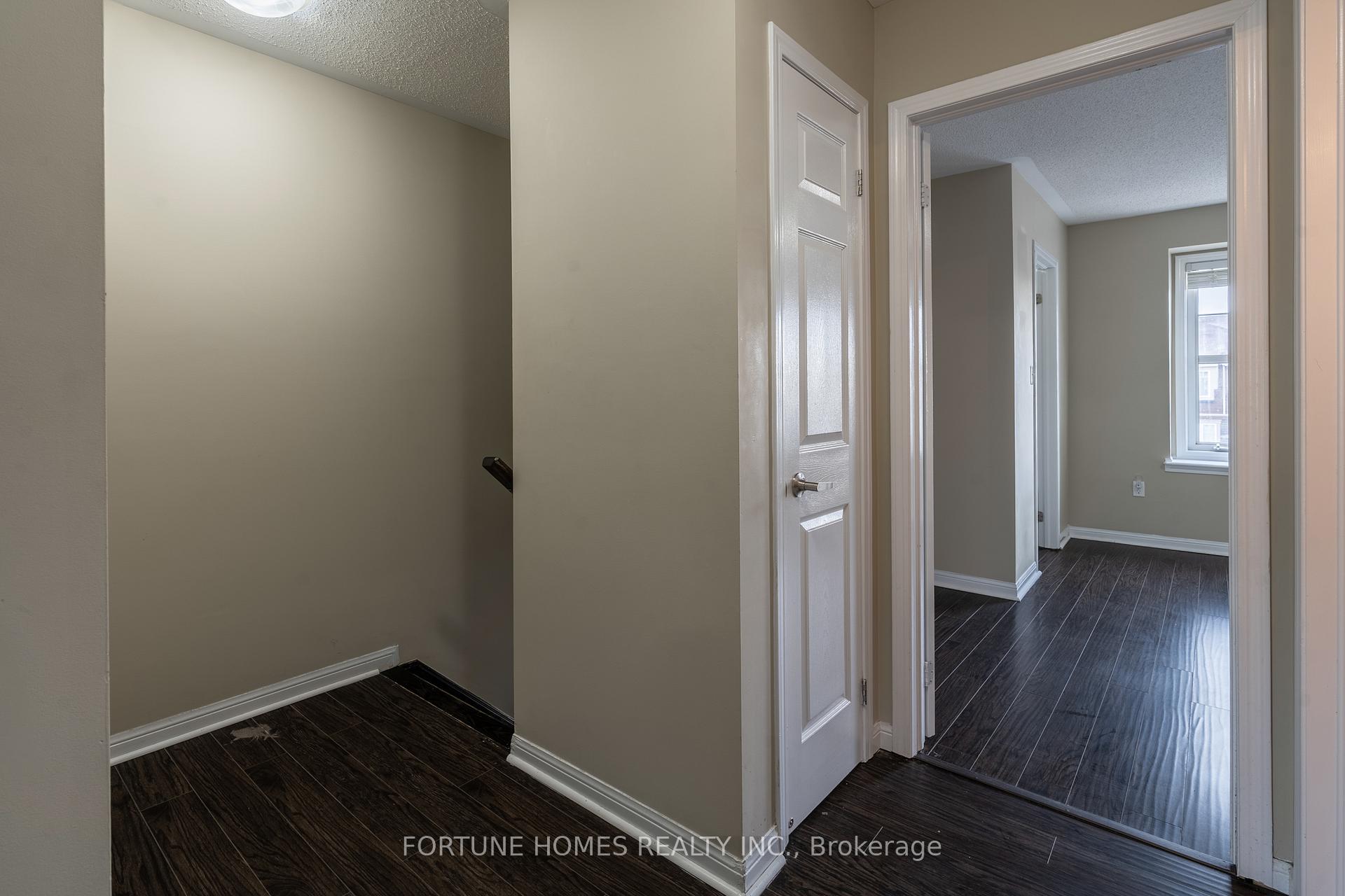 Photo 20 of 44 Ganton Heights, Brampton, Northwest Brampton — HOMEH