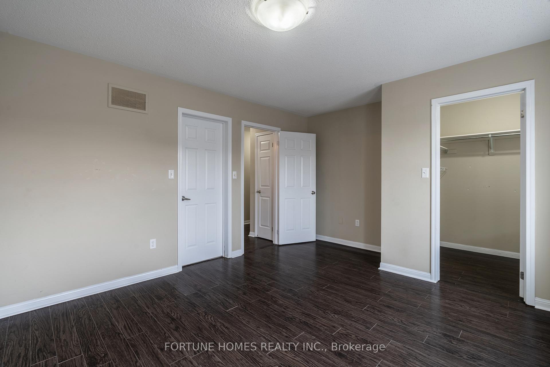 Photo 23 of 44 Ganton Heights, Brampton, Northwest Brampton — HOMEH