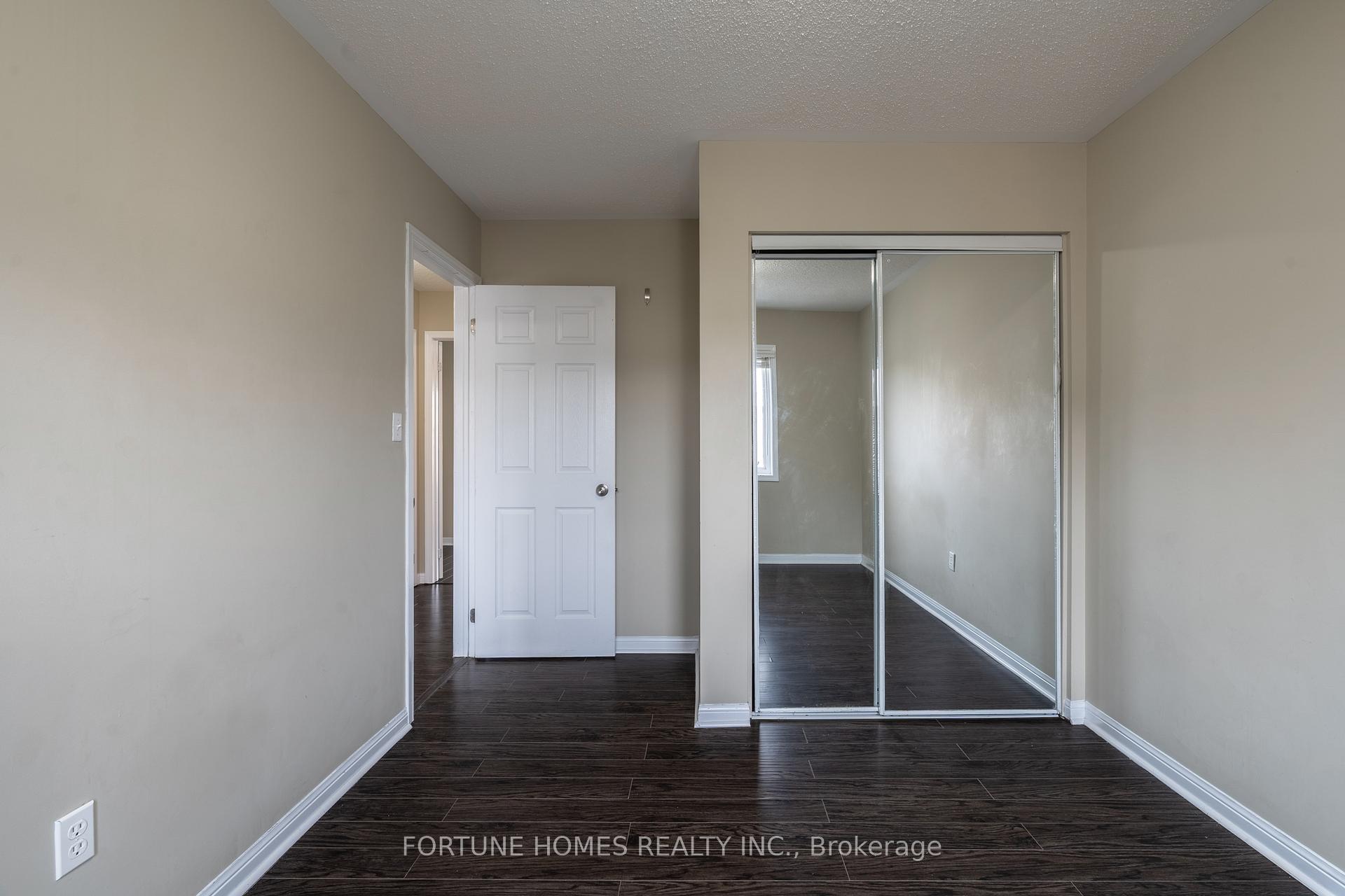 Photo 27 of 44 Ganton Heights, Brampton, Northwest Brampton — HOMEH