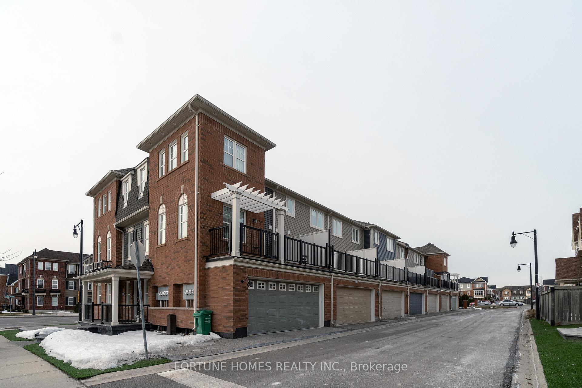 Photo 38 of 44 Ganton Heights, Brampton, Northwest Brampton — HOMEH