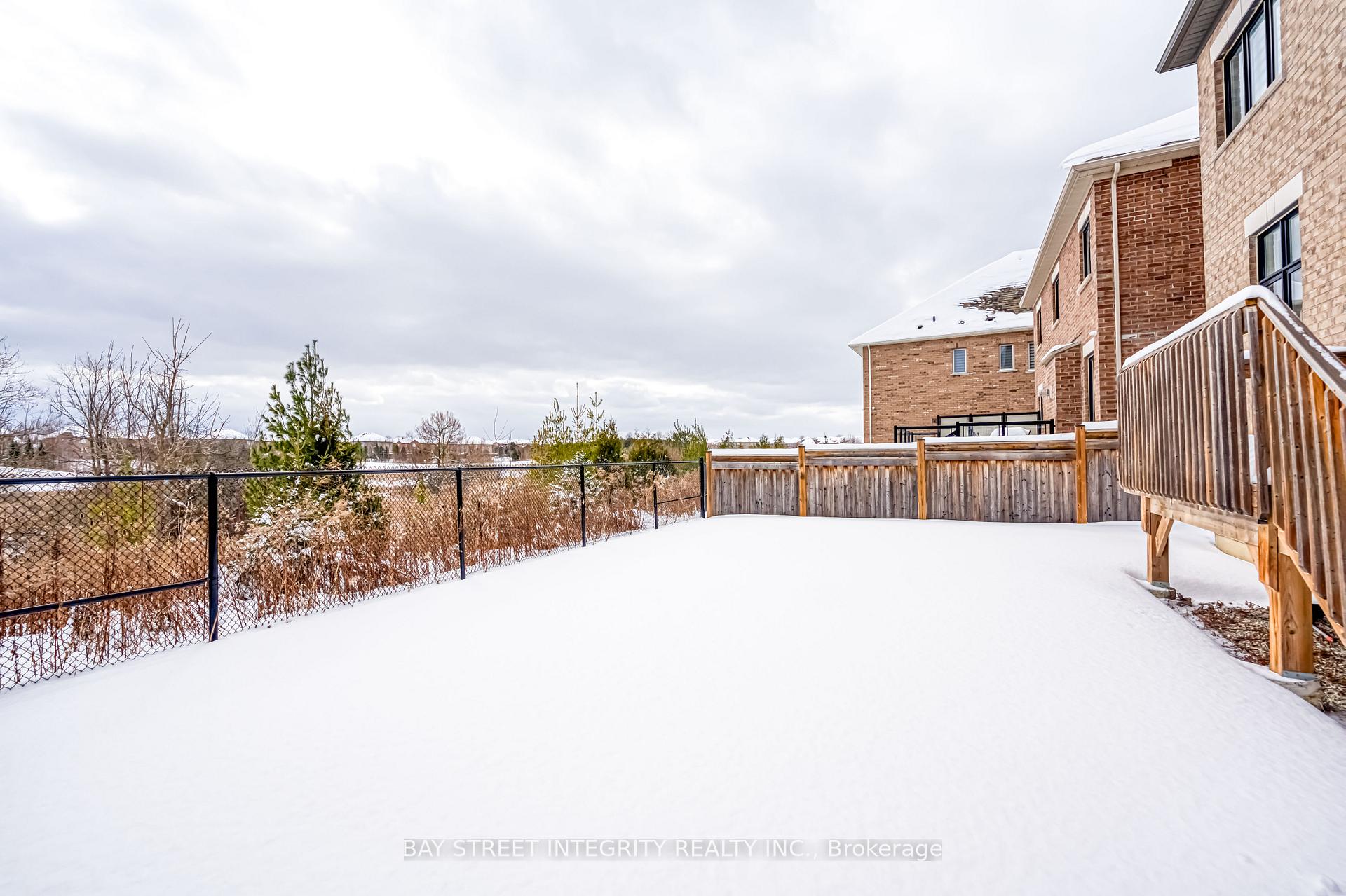 Photo 30 of 90 Crane Street, Aurora, Rural Aurora — HOMEH