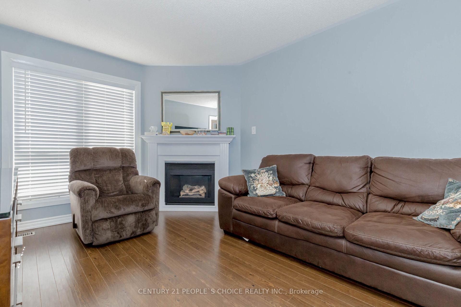 Photo 6 of 13 Richwood Crescent, Brampton, Brampton West — HOMEH