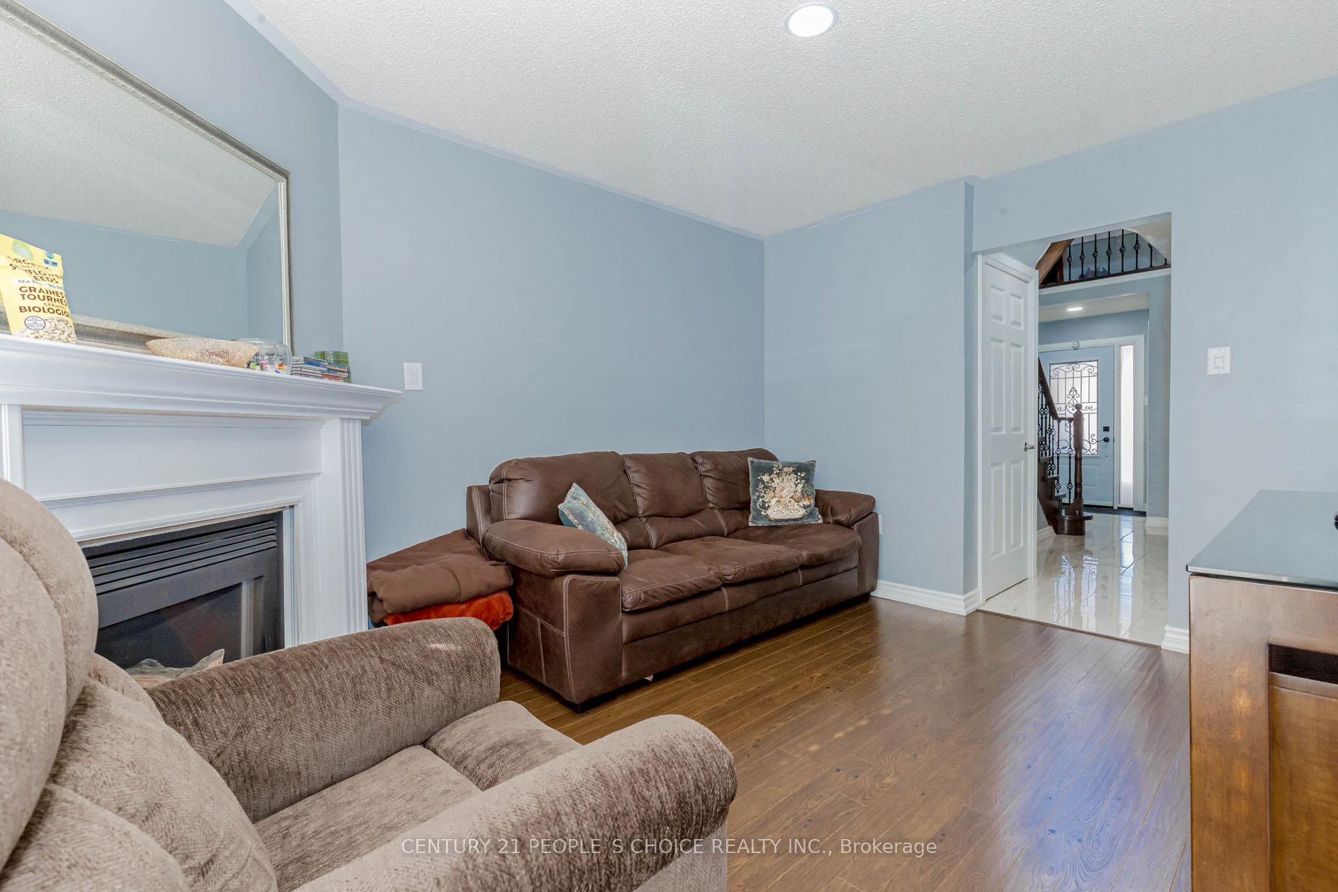 Photo 8 of 13 Richwood Crescent, Brampton, Brampton West — HOMEH