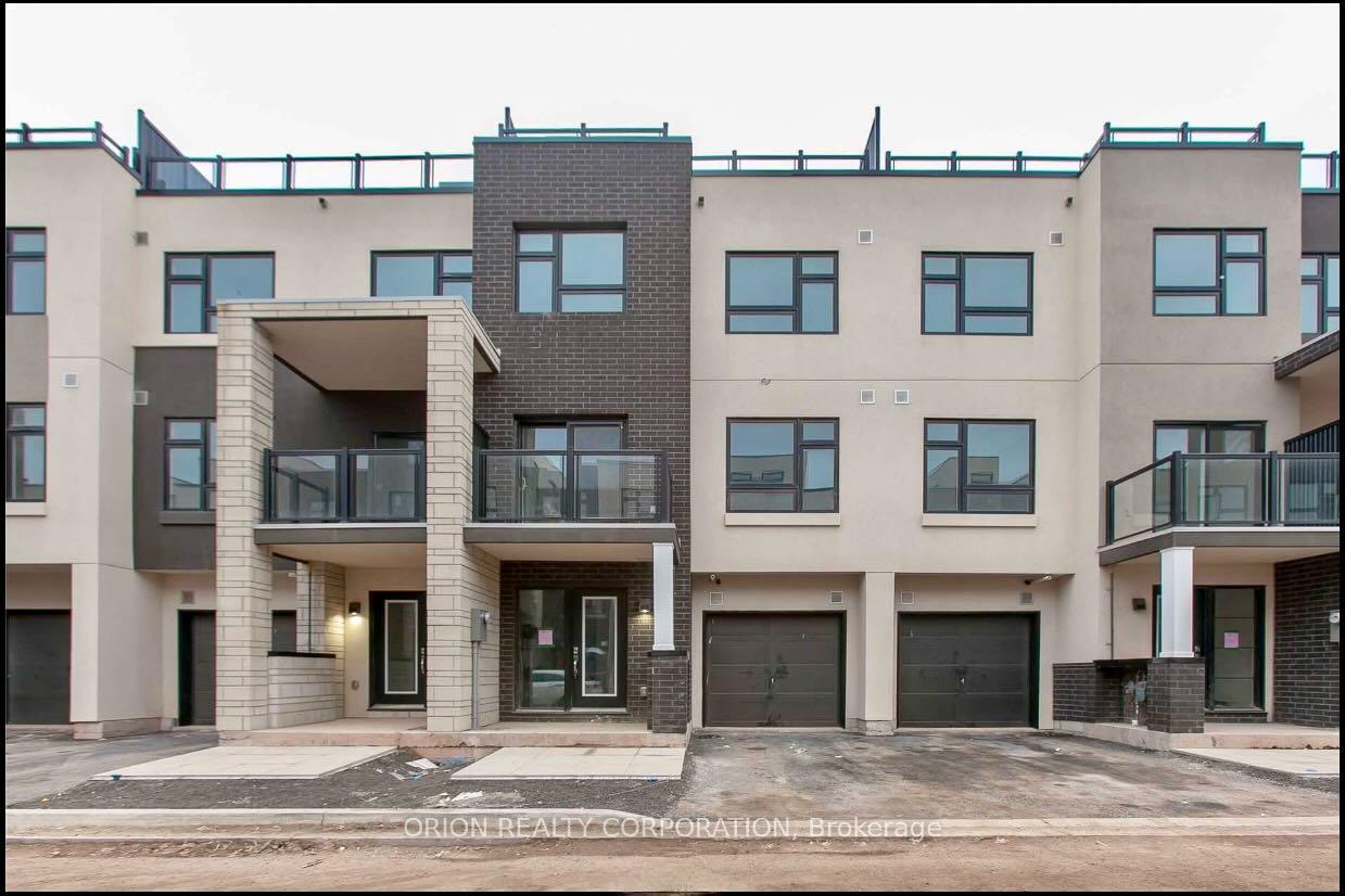 Front of Unit 4, 1121 Cooke Boulevard N