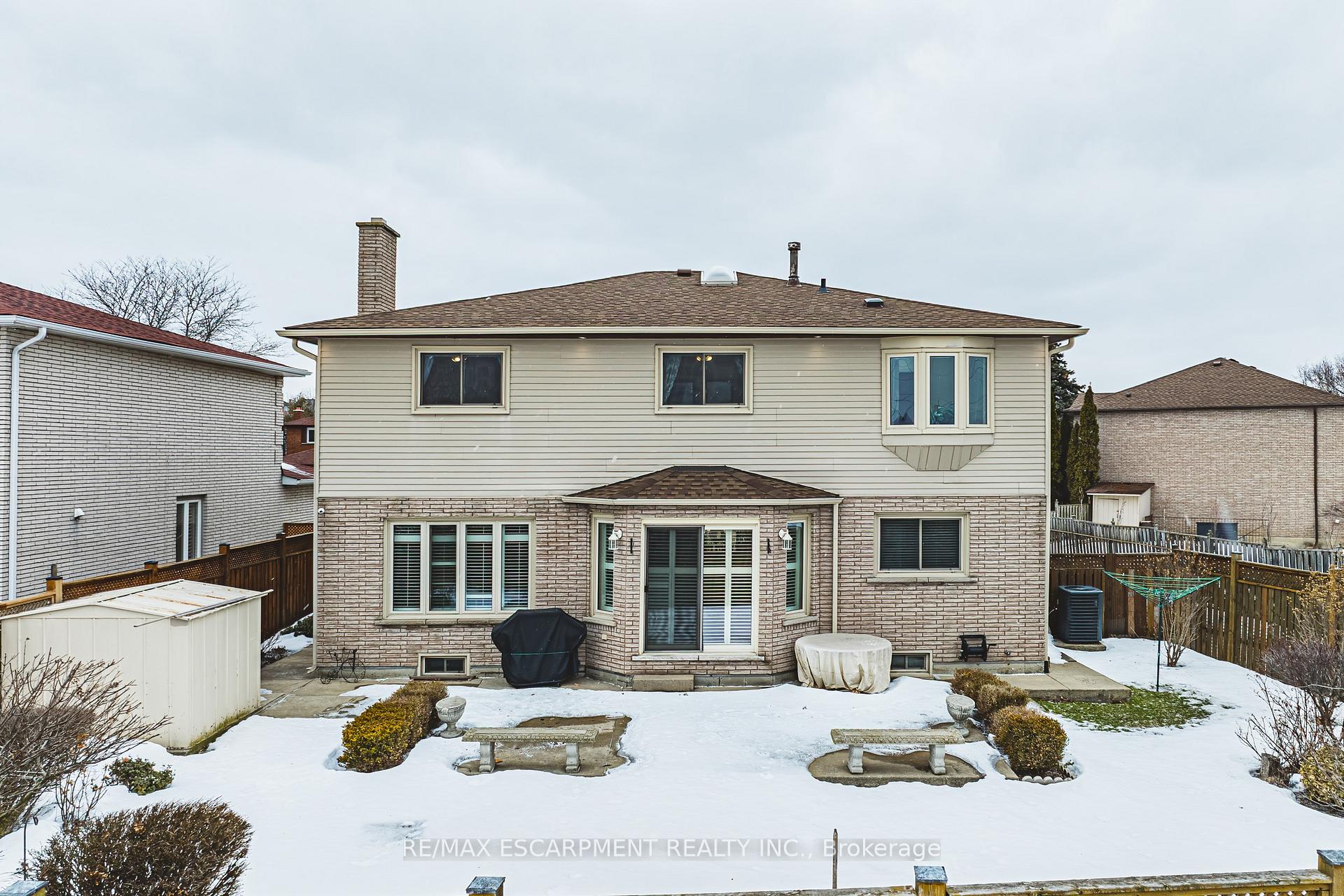 Photo 42 of 28 Sunflower Crescent, Hamilton, Ancaster — HOMEH