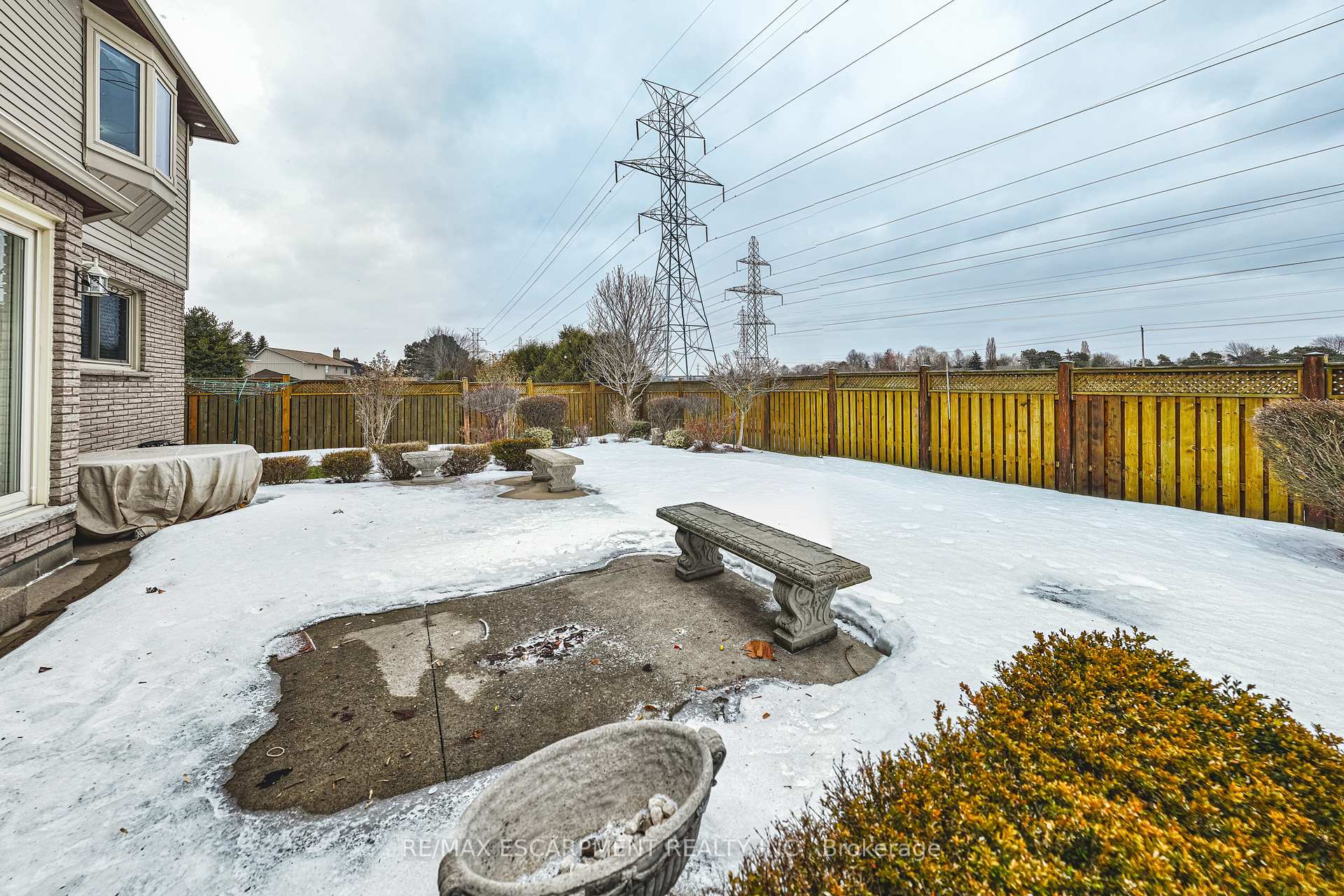 Photo 44 of 28 Sunflower Crescent, Hamilton, Ancaster — HOMEH