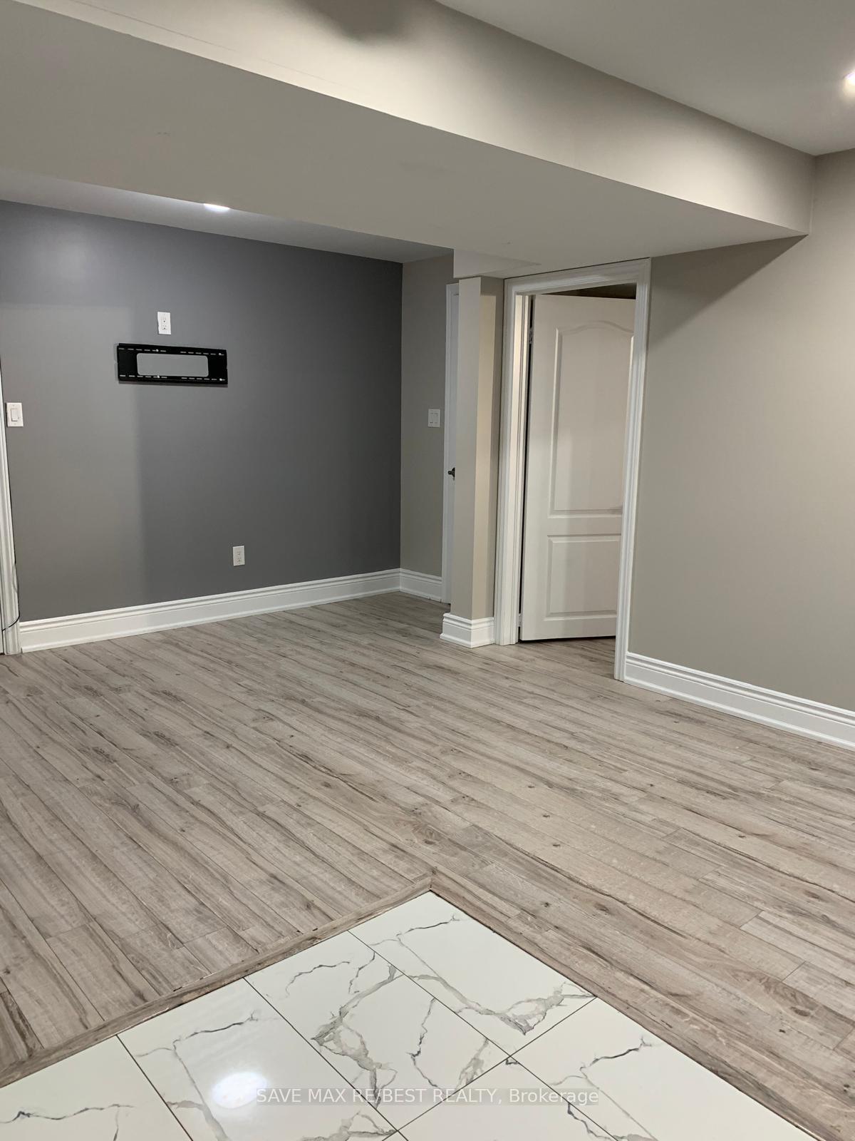 Photo 10 of Unit Bsmt, 20 Cloverhaven Road, Brampton, Toronto Gore Rural Estate — HOMEH