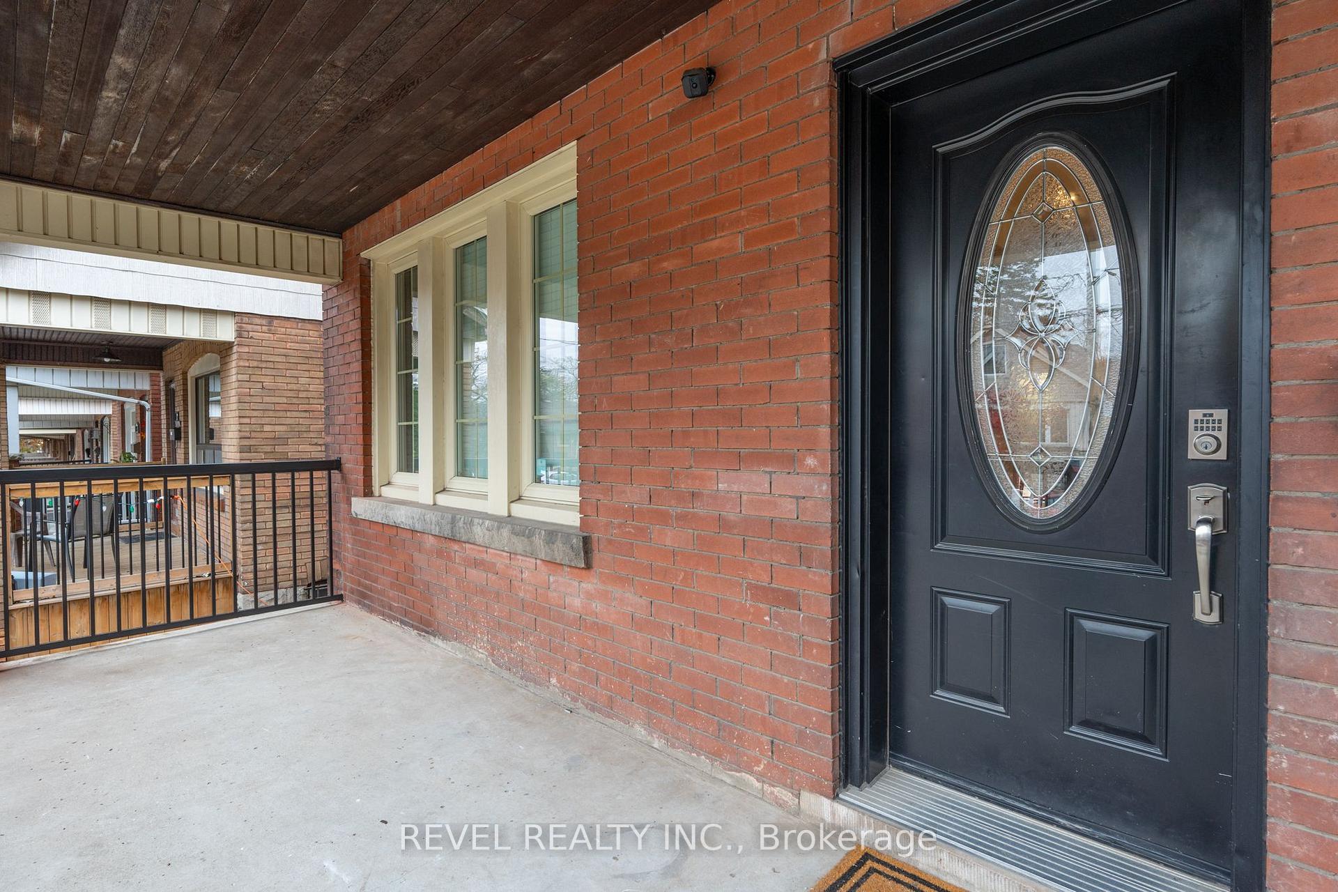Photo 4 of 262 Homewood Avenue, Hamilton, Kirkendall — HOMEH
