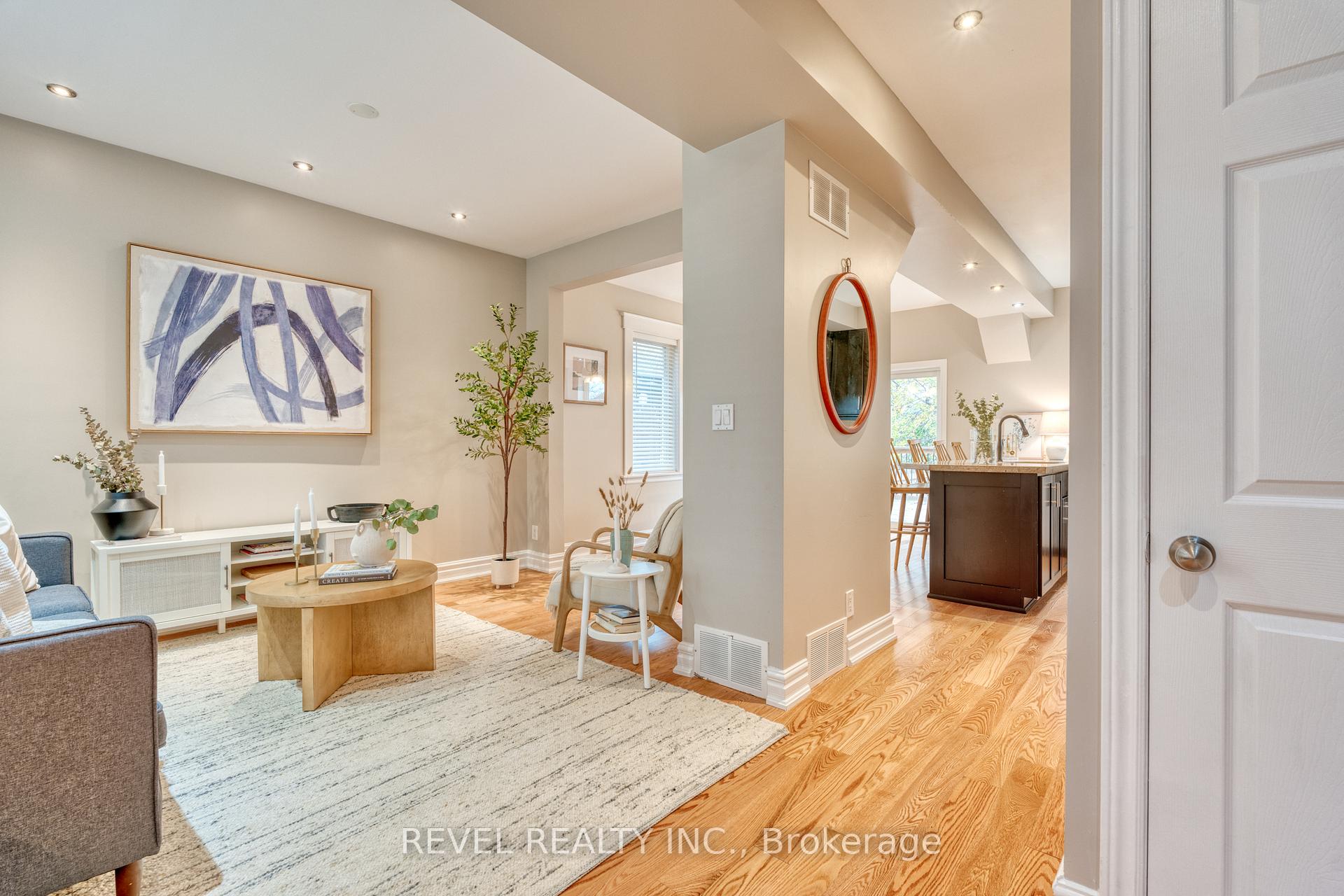 Photo 5 of 262 Homewood Avenue, Hamilton, Kirkendall — HOMEH