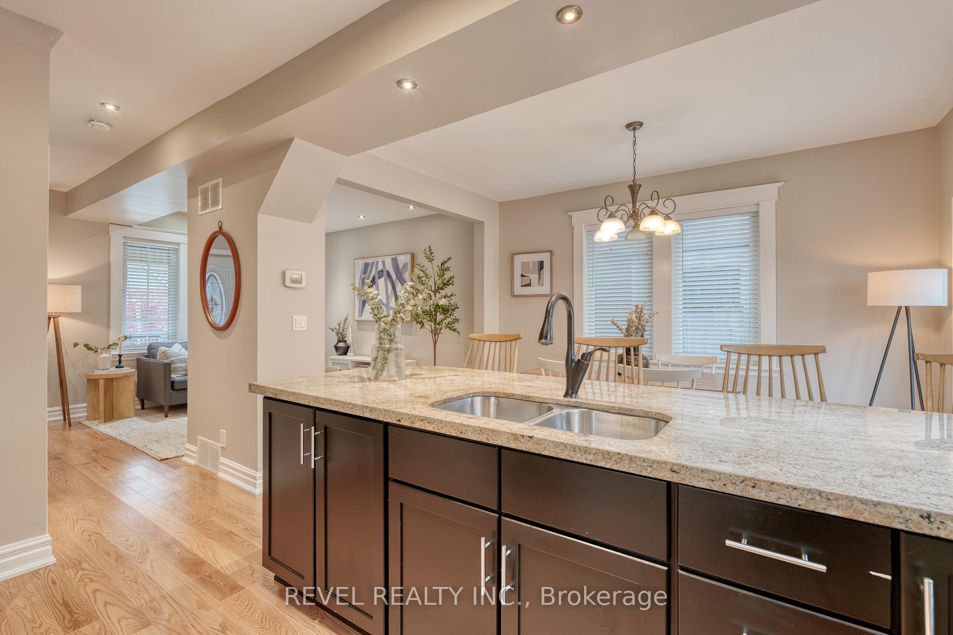 Photo 14 of 262 Homewood Avenue, Hamilton, Kirkendall — HOMEH