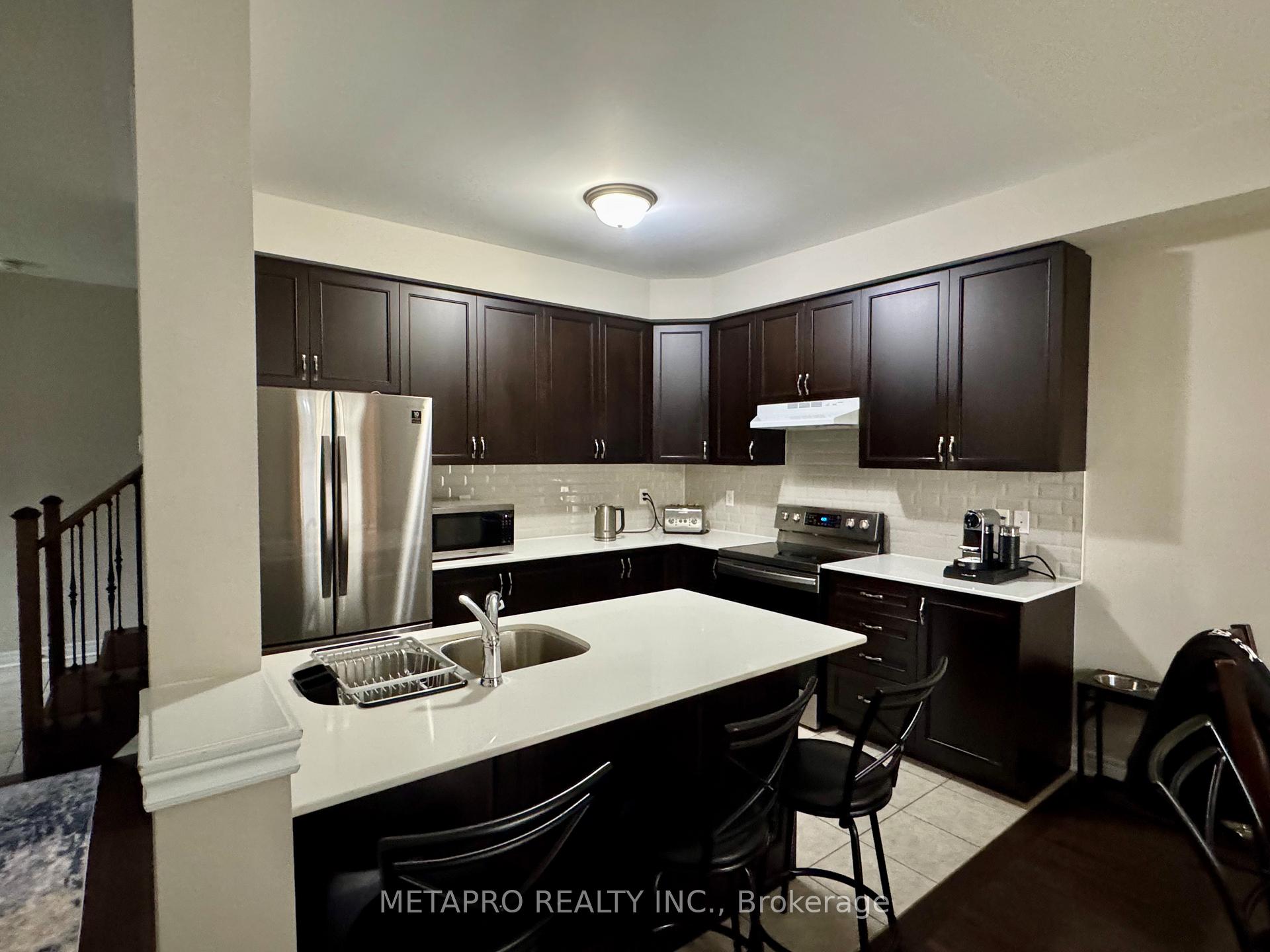 Photo 18 of 31 Pearman Crescent, Brampton, Northwest Brampton — HOMEH