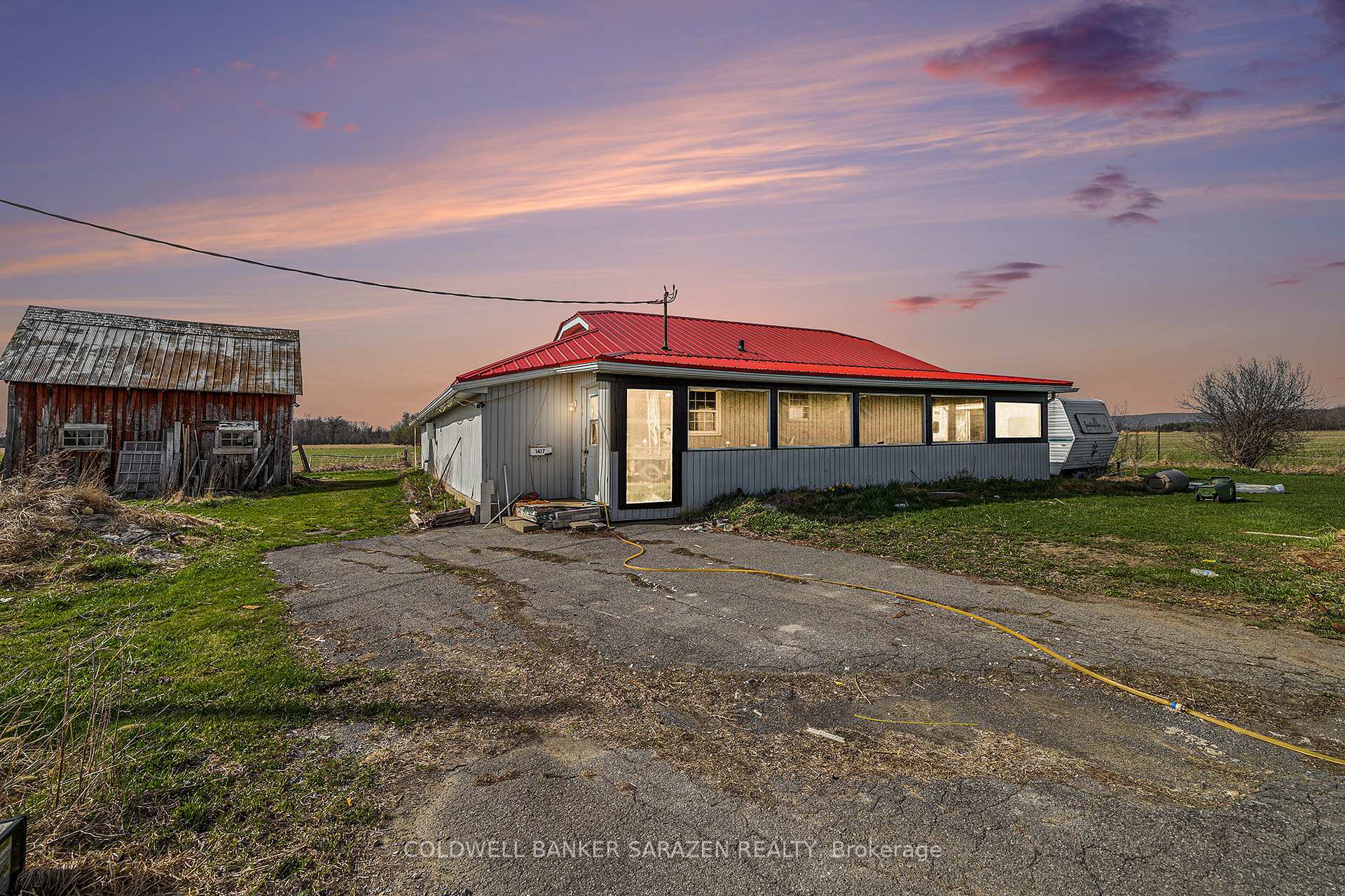 Photo 3 of 1417 Vances Side Road N, Ottawa, Dunrobin — HOMEH