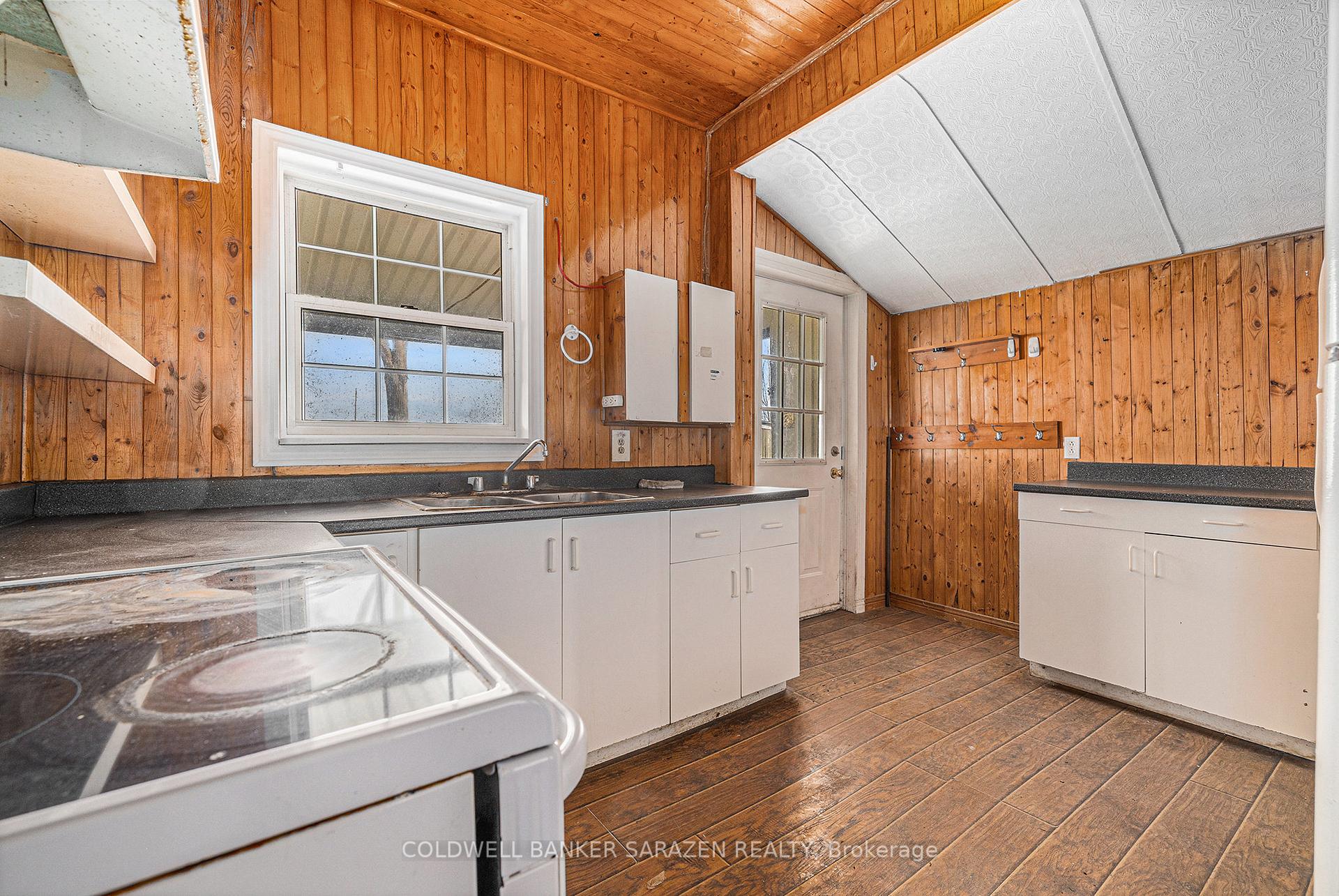 Photo 12 of 1417 Vances Side Road N, Ottawa, Dunrobin — HOMEH