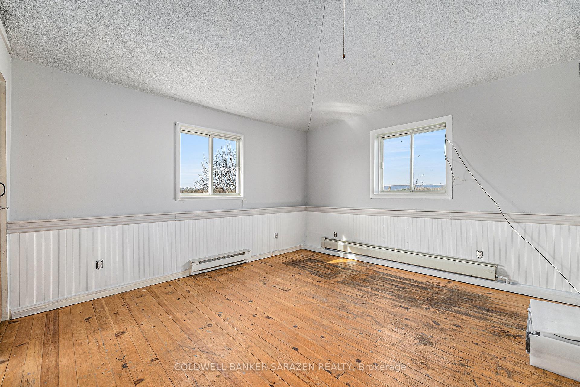 Photo 17 of 1417 Vances Side Road N, Ottawa, Dunrobin — HOMEH