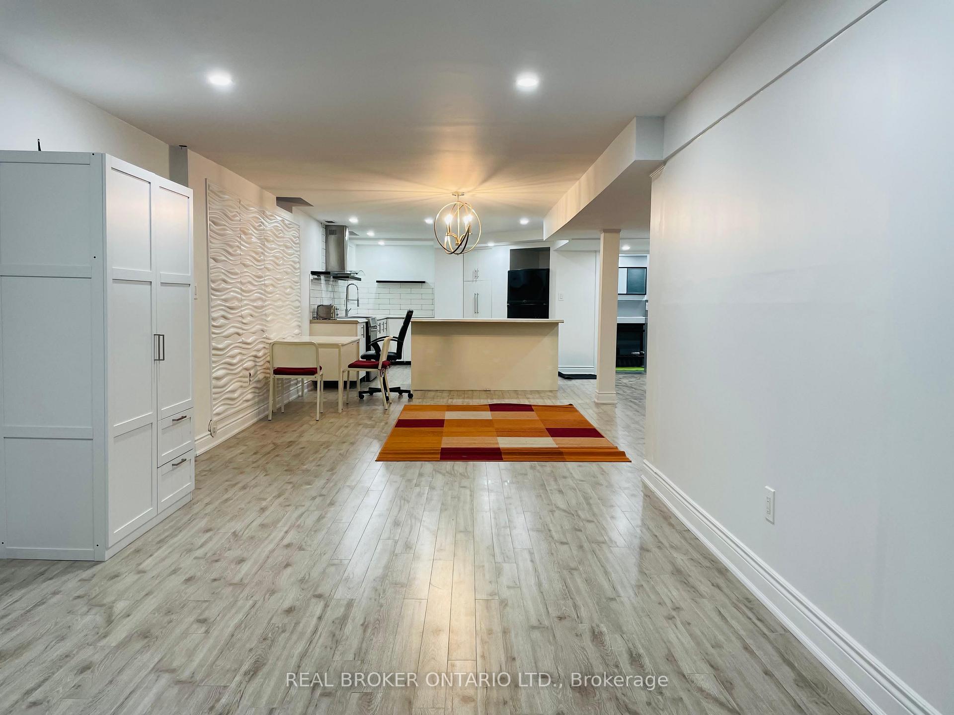 Photo 25 of 27 Forestgrove Circle, Brampton, Heart Lake East — HOMEH