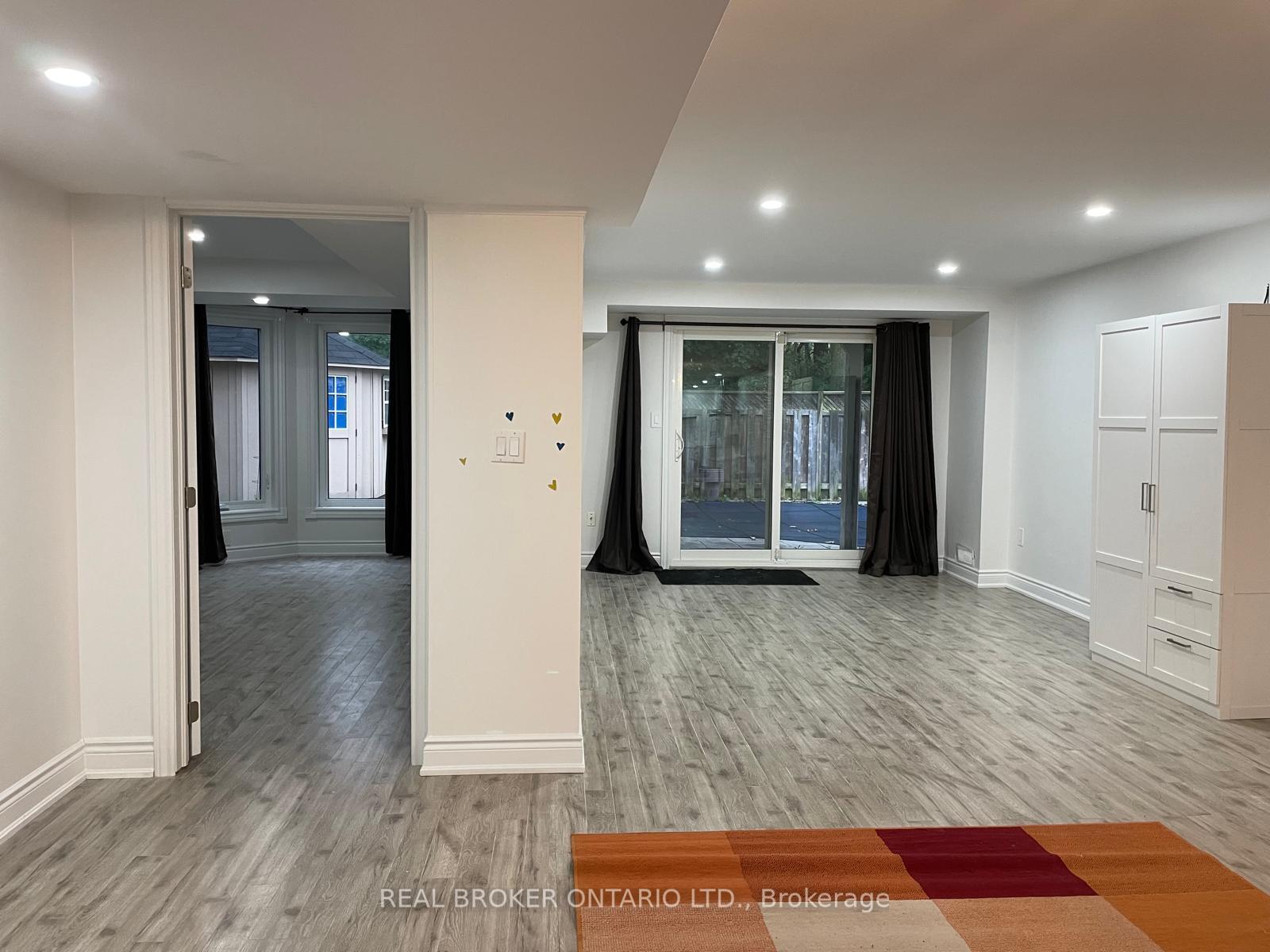 Photo 20 of 27 Forestgrove Circle, Brampton, Heart Lake East — HOMEH