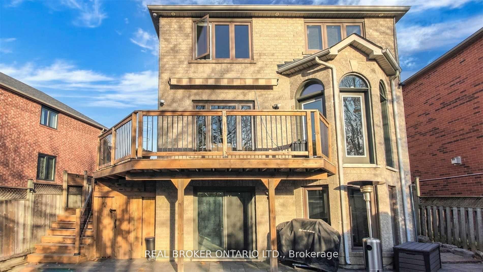 Photo 23 of 27 Forestgrove Circle, Brampton, Heart Lake East — HOMEH
