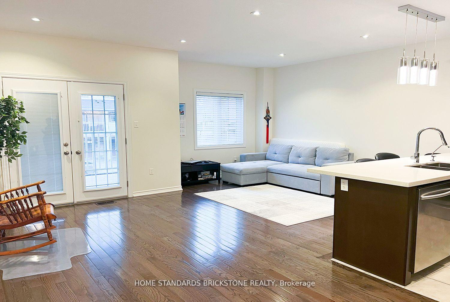 Photo 4 of 75 Hugill Way, Hamilton, Waterdown — HOMEH