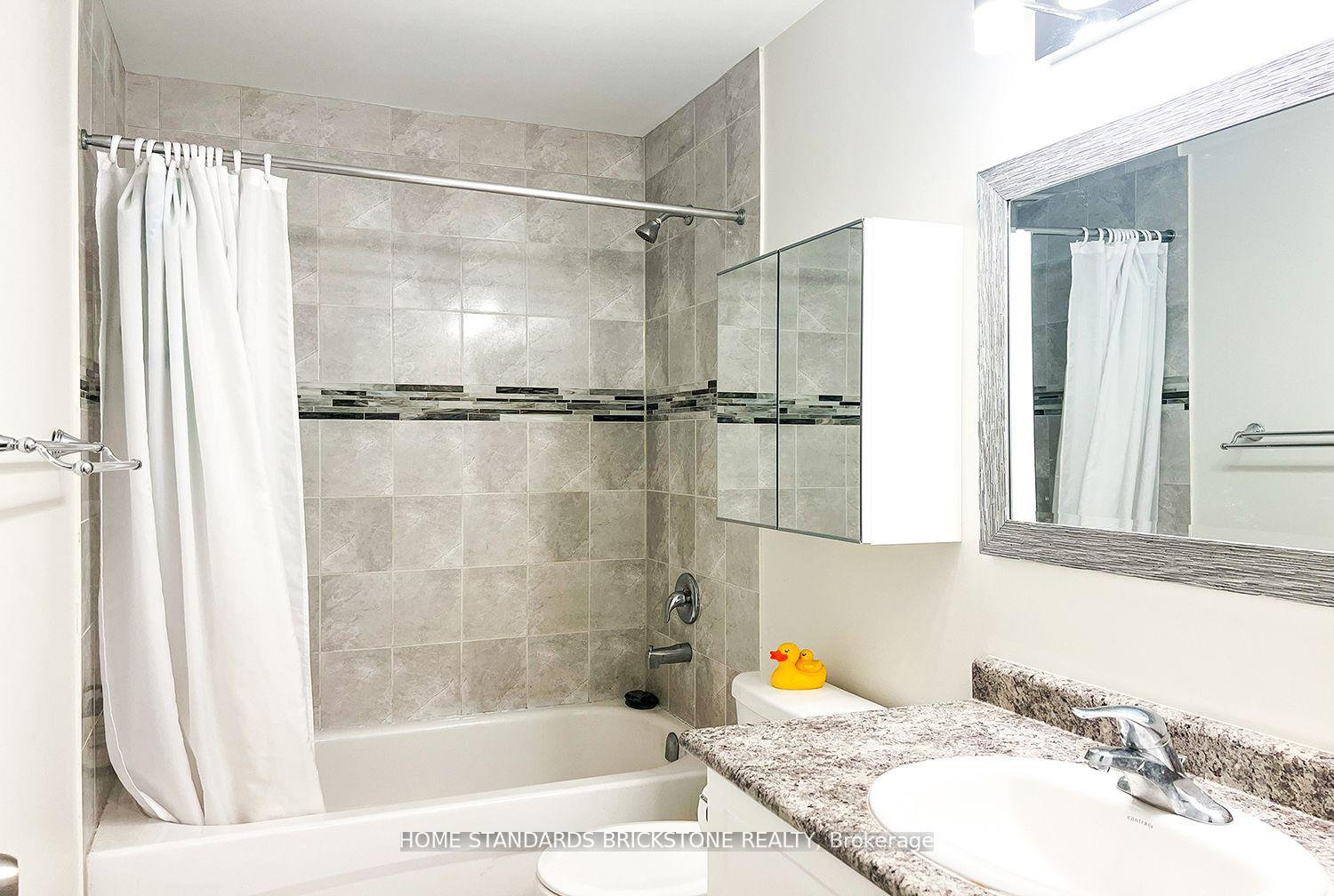 Photo 8 of 75 Hugill Way, Hamilton, Waterdown — HOMEH