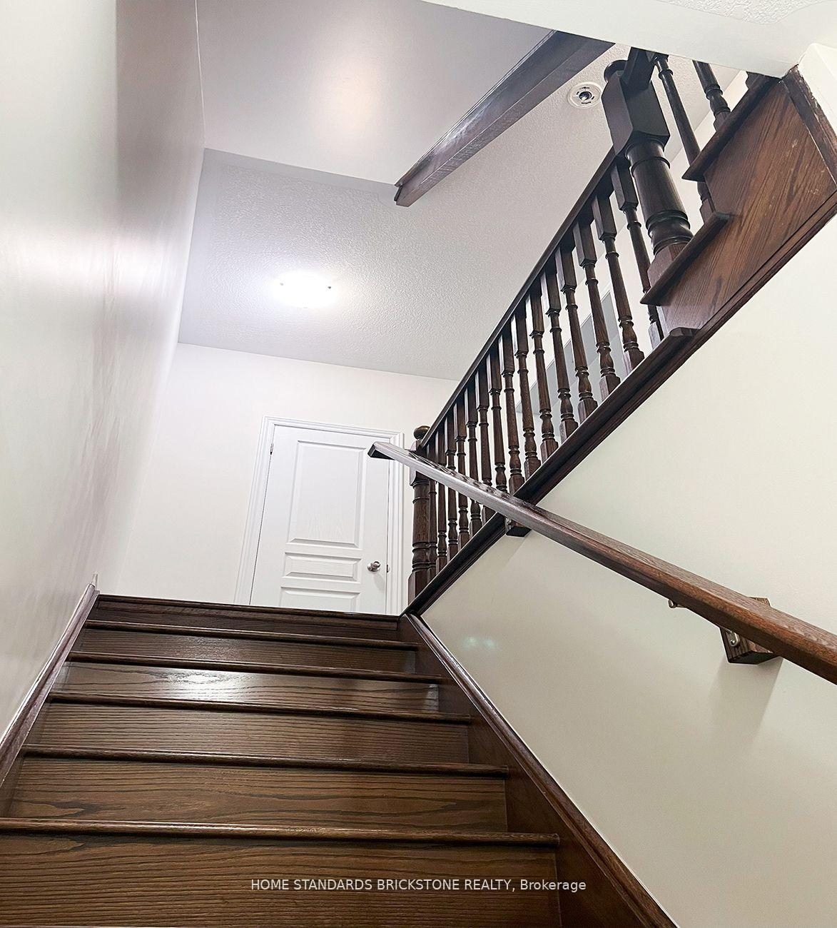 Photo 9 of 75 Hugill Way, Hamilton, Waterdown — HOMEH