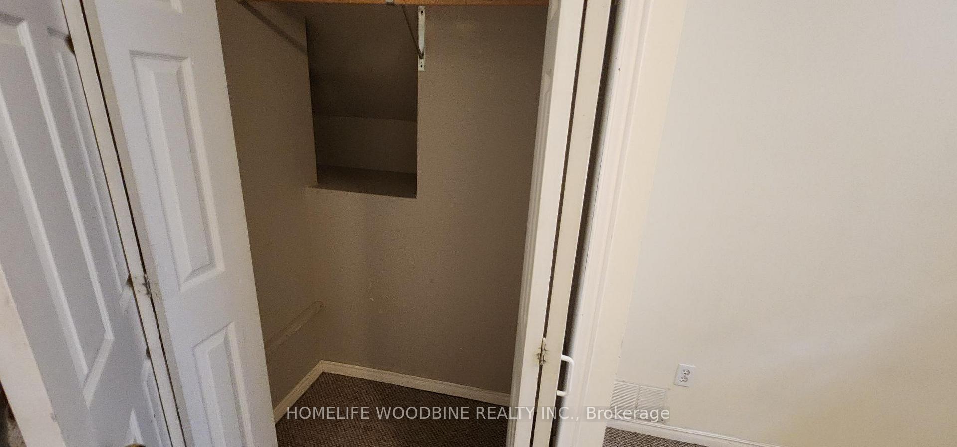 Photo 5 of 281 Centre Street N, Brampton, Brampton North — HOMEH