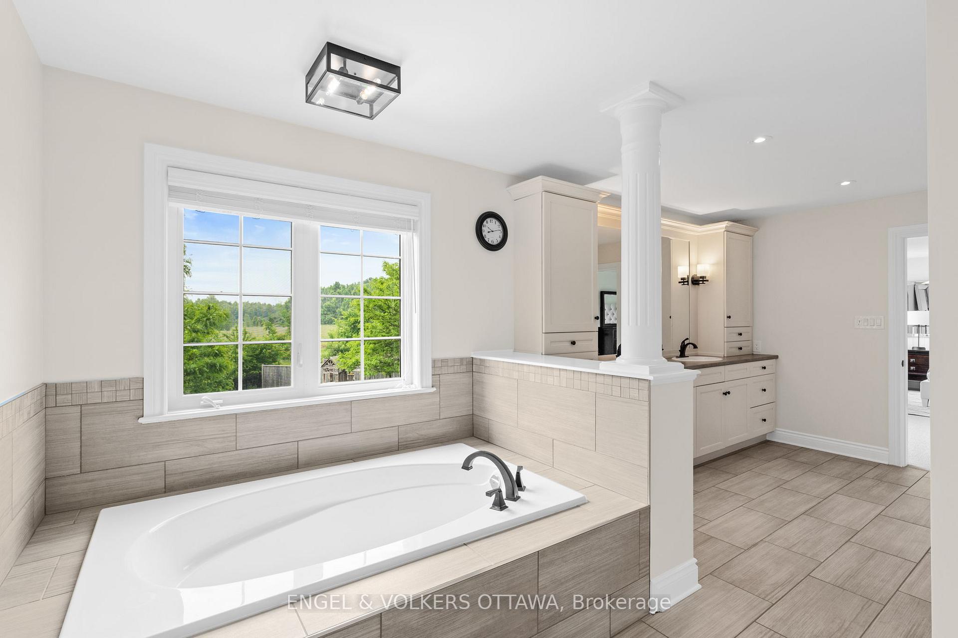 Photo 23 of 164 Chenoa Way, Ottawa, Barrhaven - Stonebridge — HOMEH