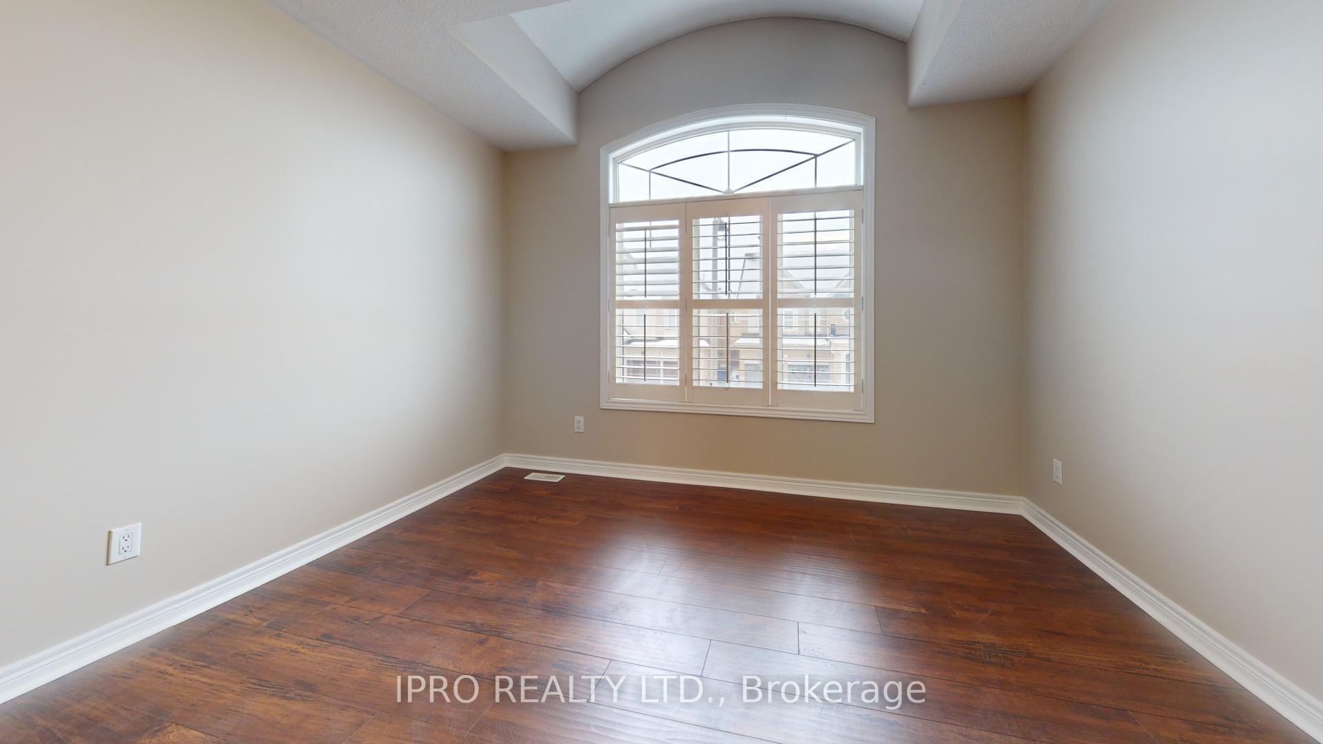 Photo 17 of 32 Bainsville Circle, Brampton, Bram East — HOMEH
