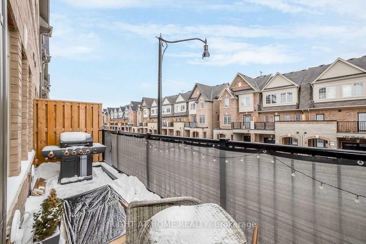 Photo 13 of 113 Fruitvale Circle, Brampton, Northwest Brampton — HOMEH