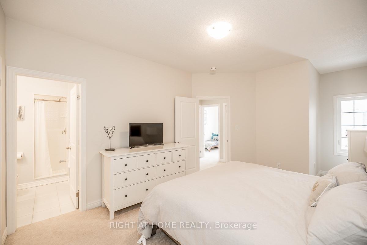 Photo 20 of 113 Fruitvale Circle, Brampton, Northwest Brampton — HOMEH