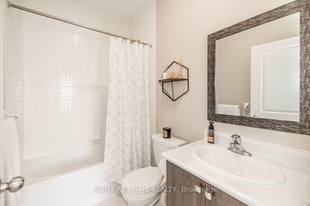 Photo 25 of 113 Fruitvale Circle, Brampton, Northwest Brampton — HOMEH