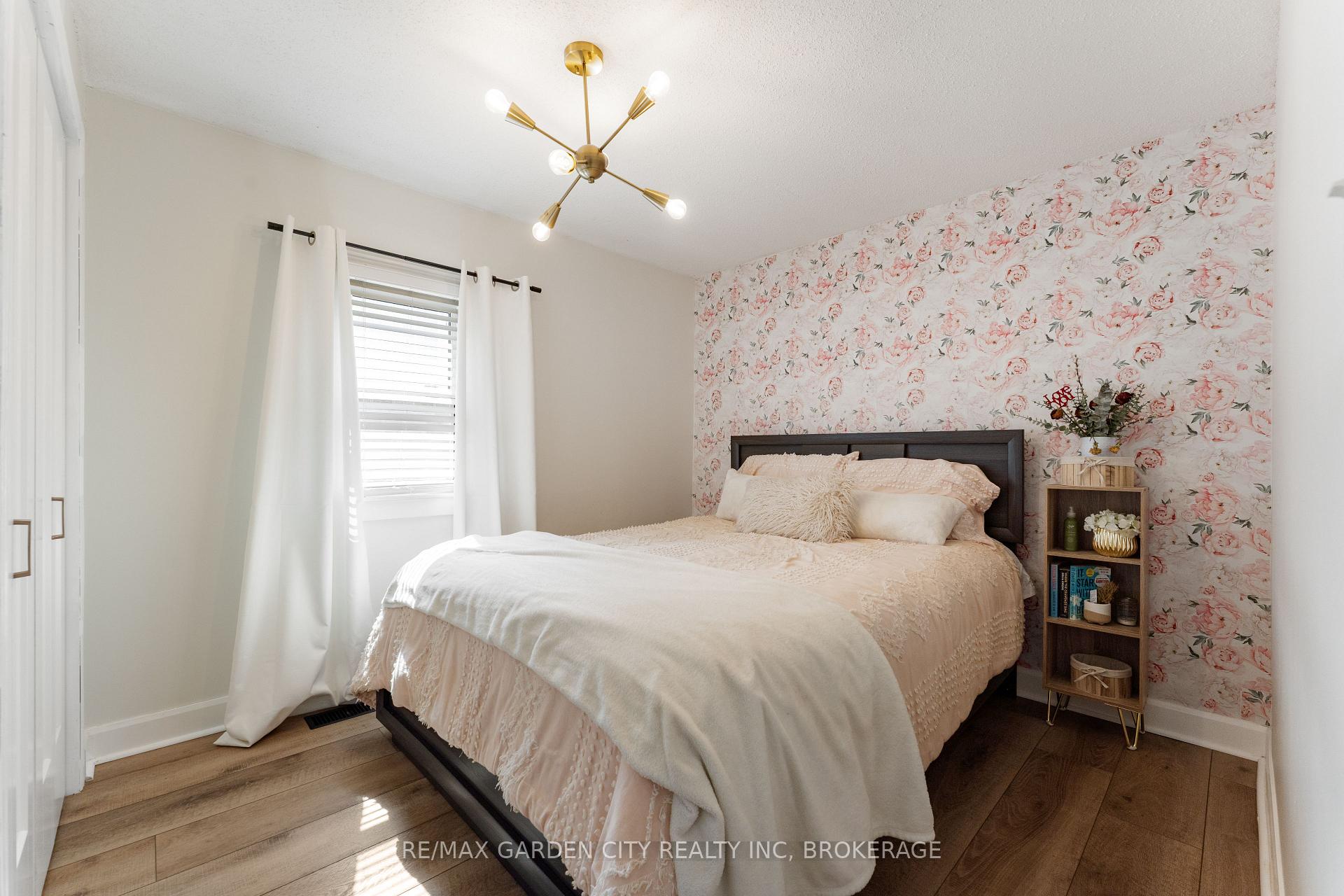 Photo 11 of 28 Elberta Street, St. Catharines, Facer — HOMEH