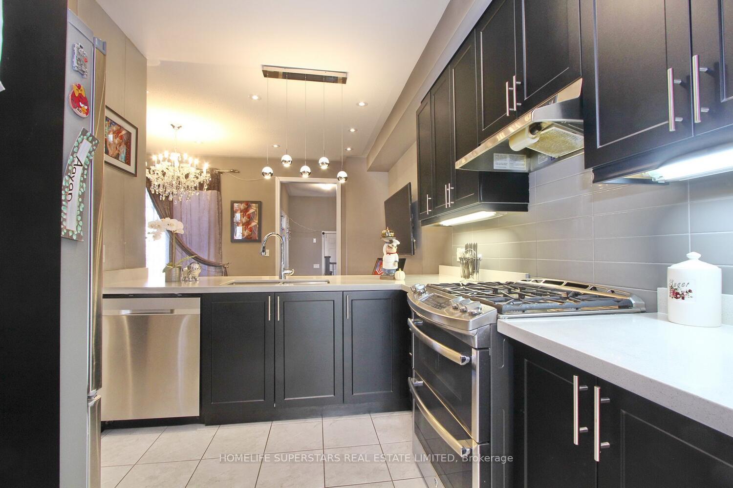 Photo 7 of 80 Saint Dennis Road, Brampton, Sandringham-Wellington North — HOMEH