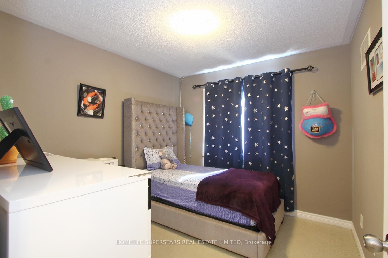 Photo 28 of 80 Saint Dennis Road, Brampton, Sandringham-Wellington North — HOMEH