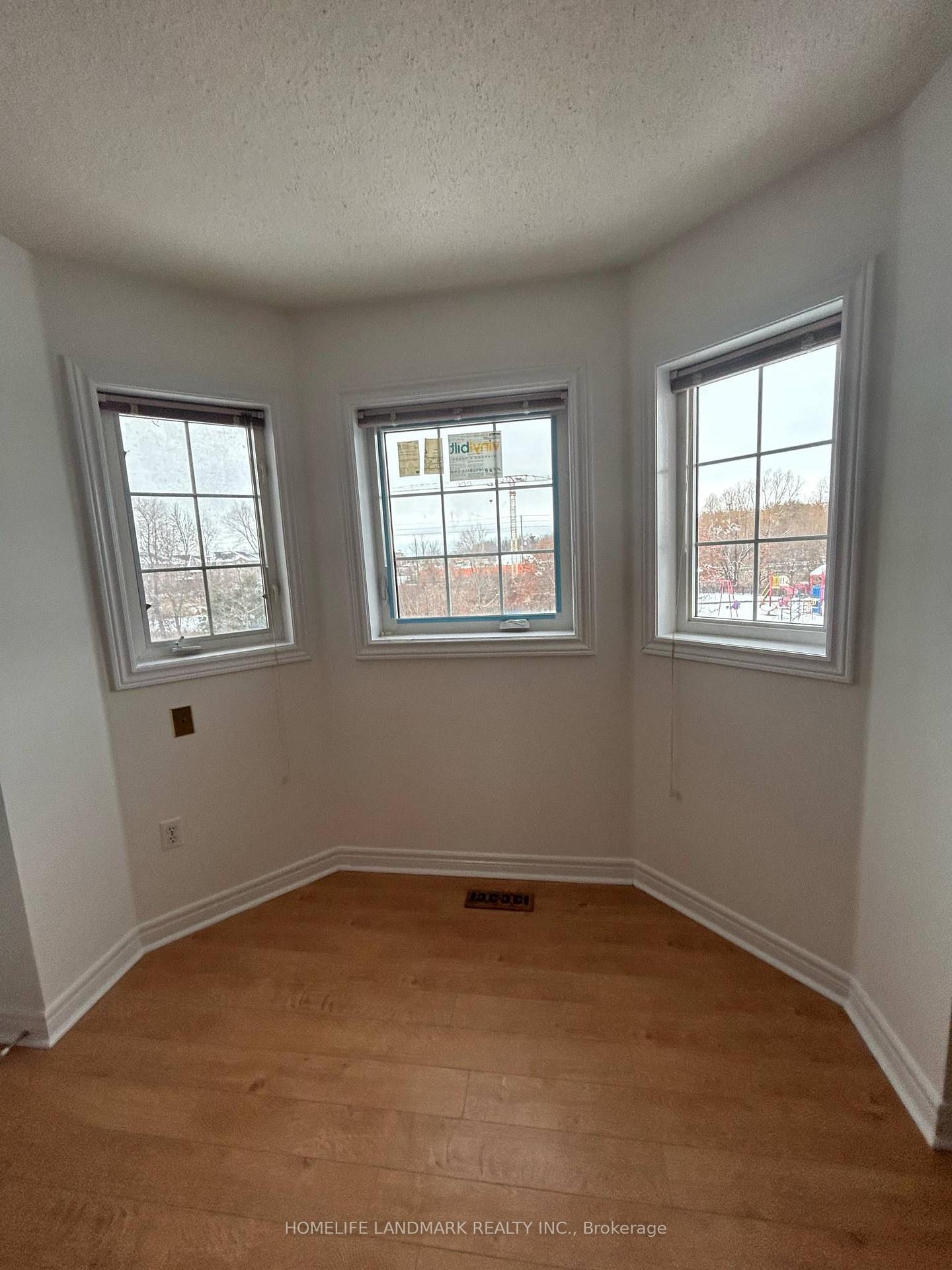 Photo 8 of 23 Heartview Road, Brampton, Sandringham-Wellington — HOMEH