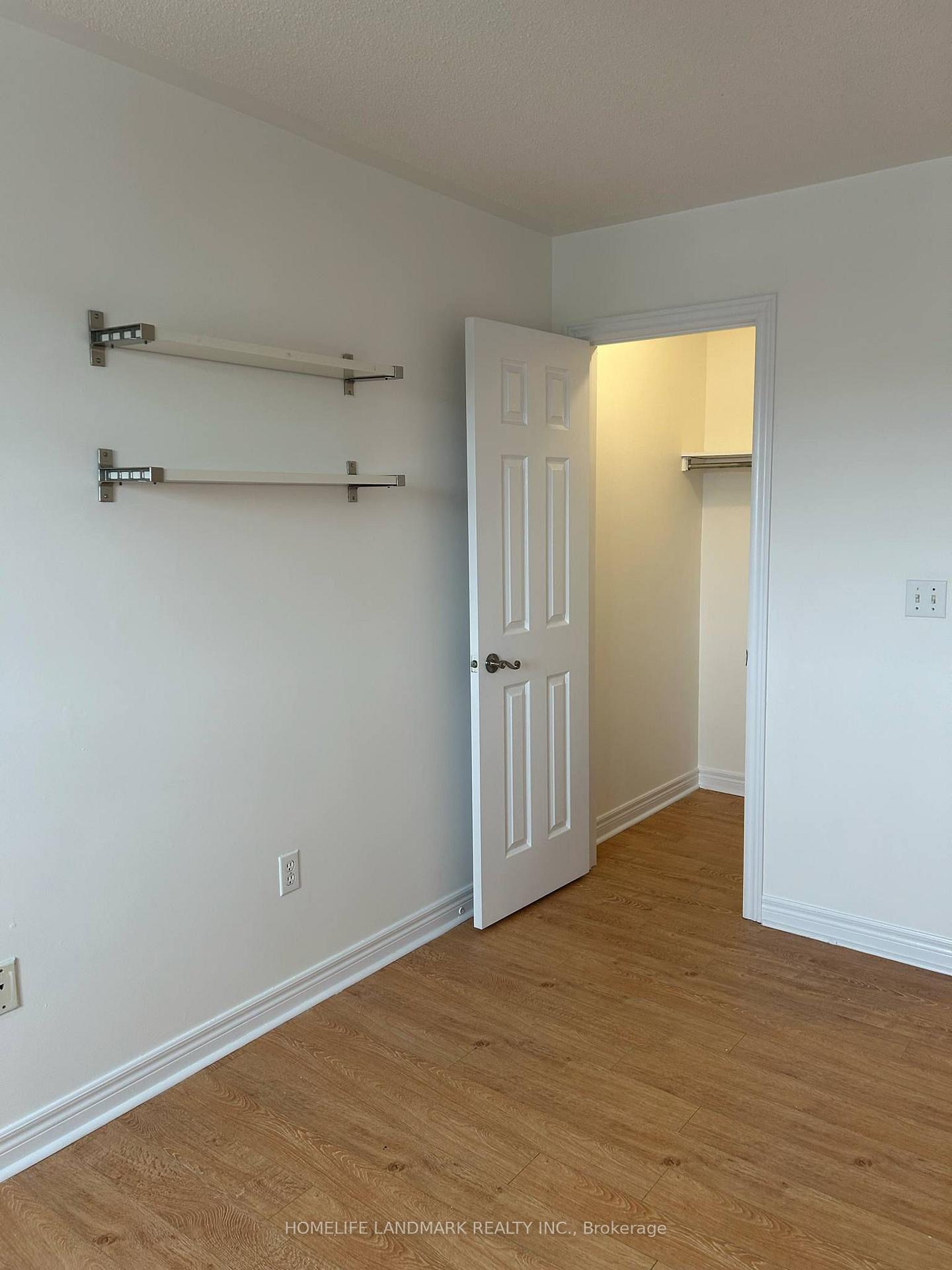 Photo 16 of 23 Heartview Road, Brampton, Sandringham-Wellington — HOMEH